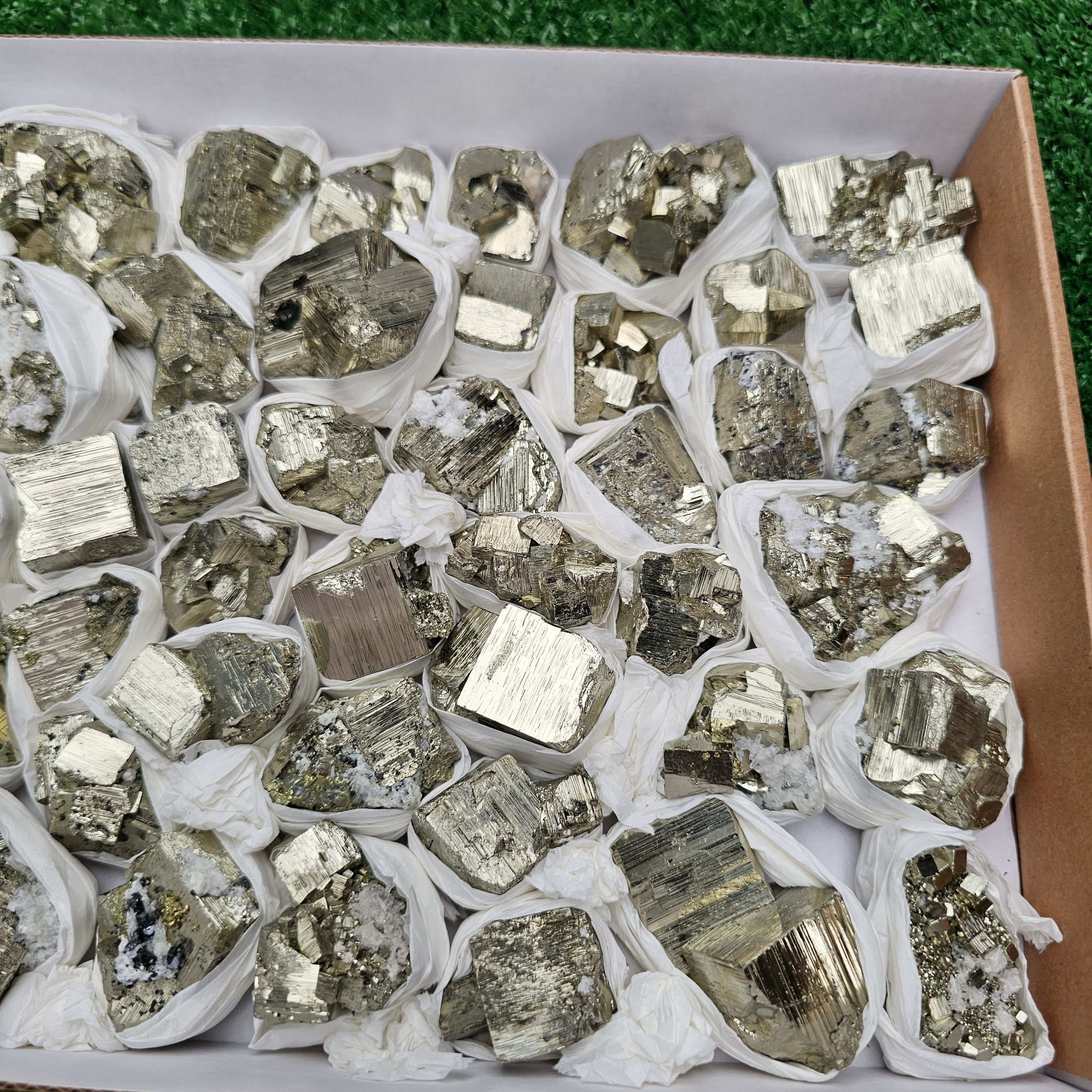 48 pc pyrite Cubic
