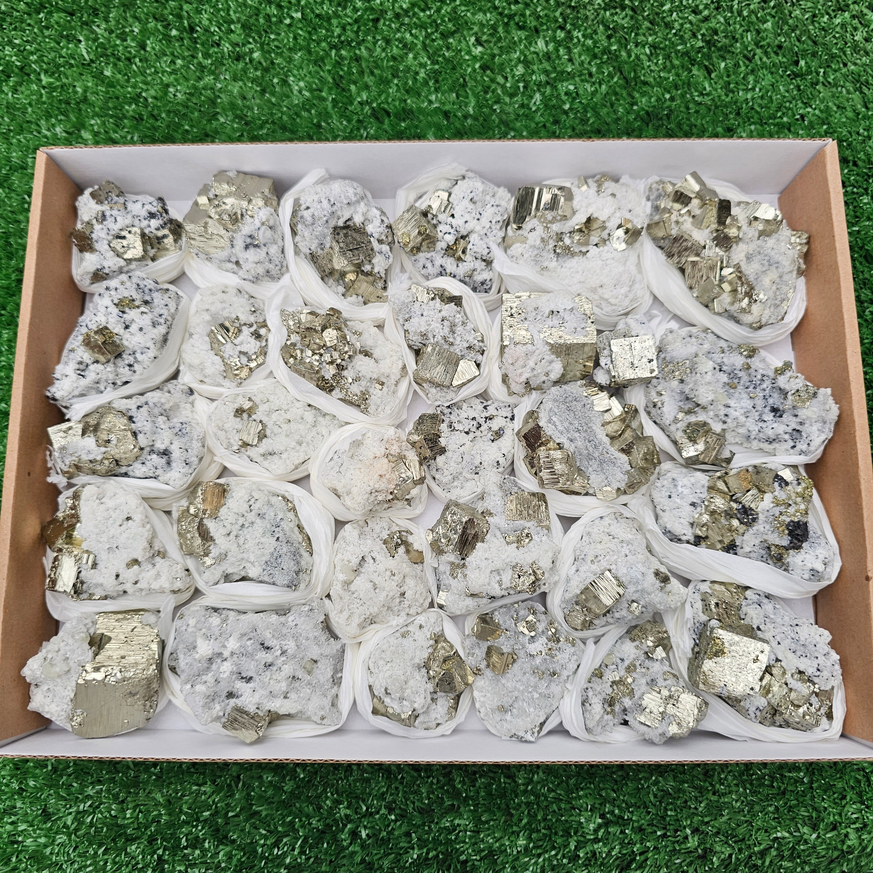 30 pc pyrite Cubic