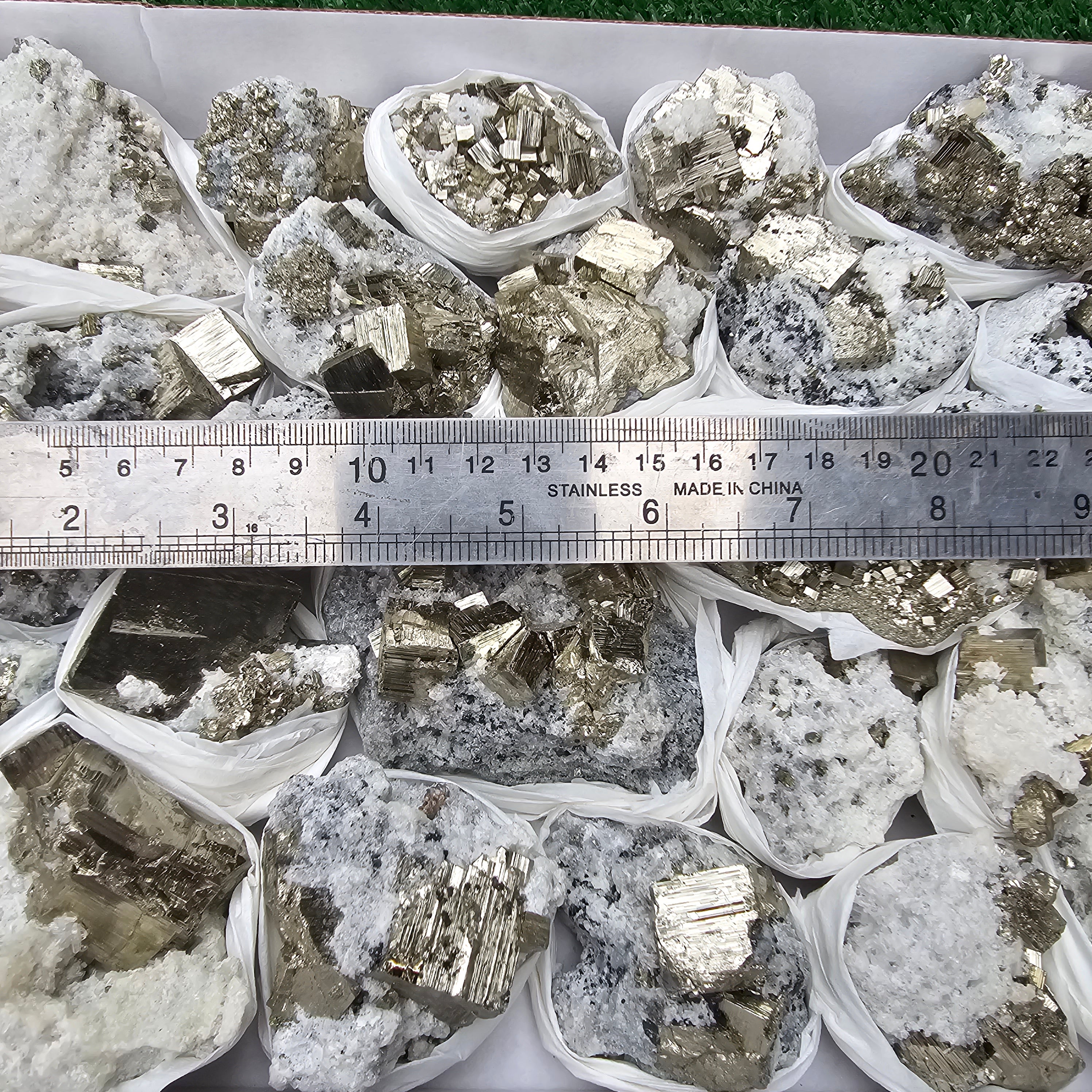 25 pc pyrite Cubic