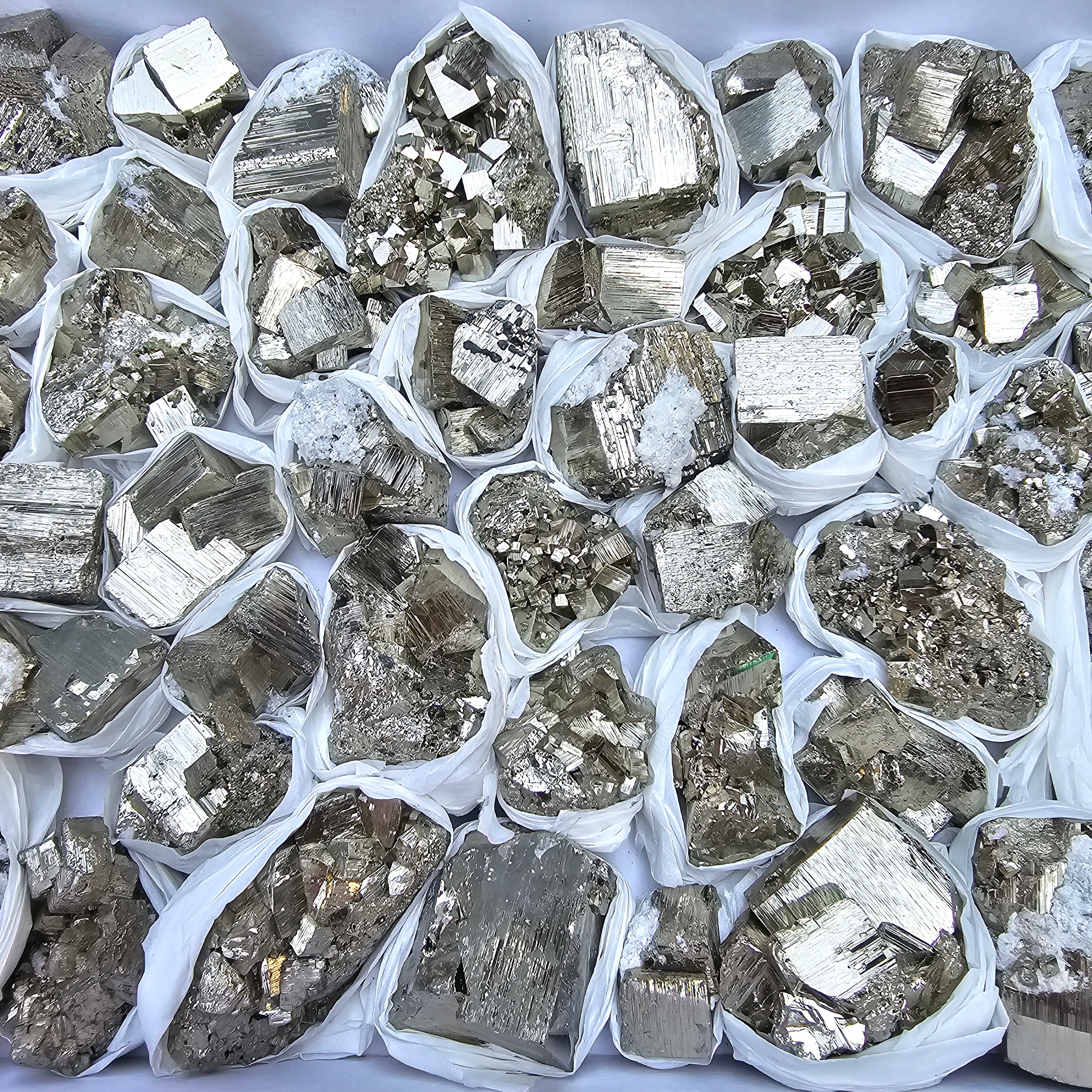 45 pc Box Pyrite Cubic