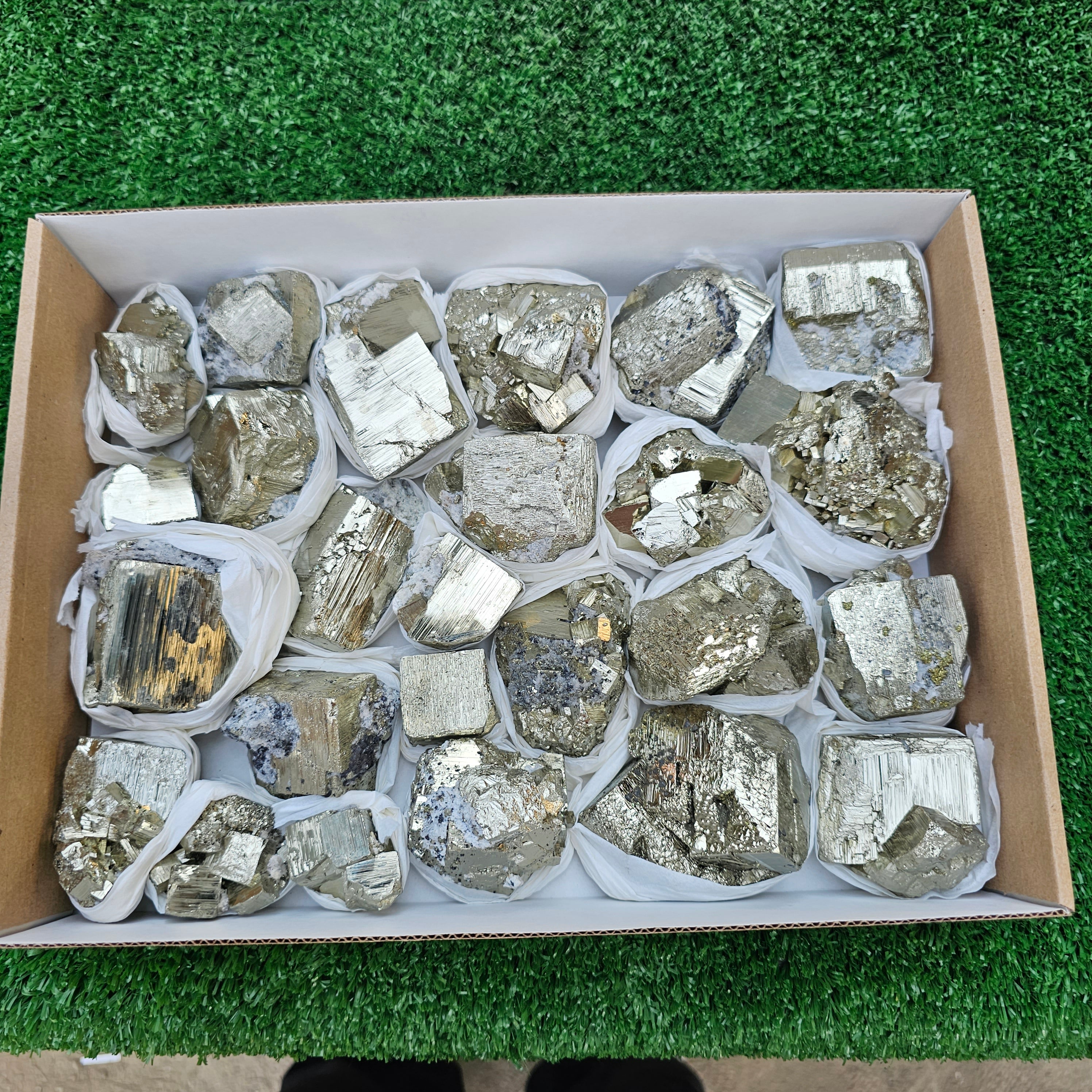 25 pc Pyrite Cubic