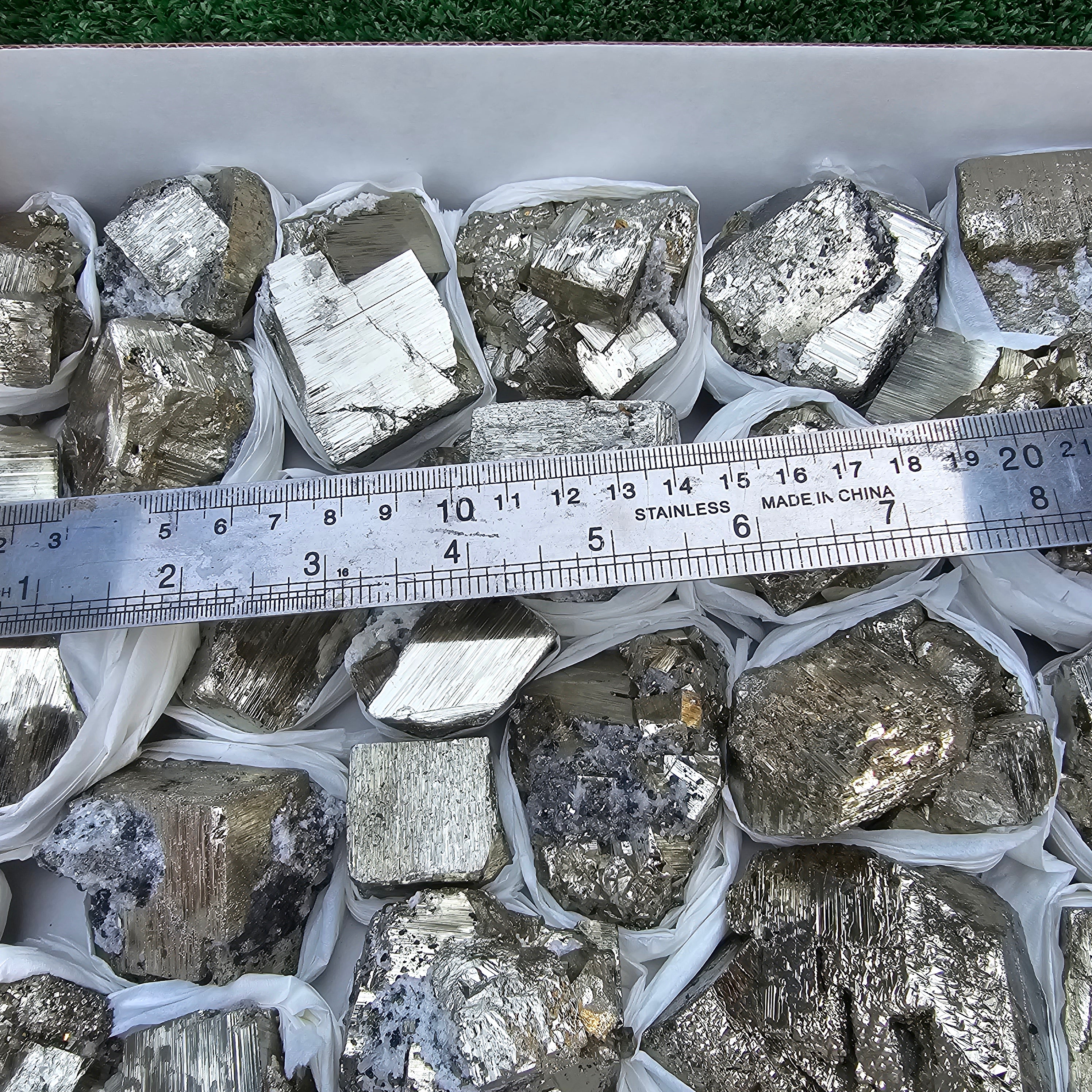 25 pc Pyrite Cubic