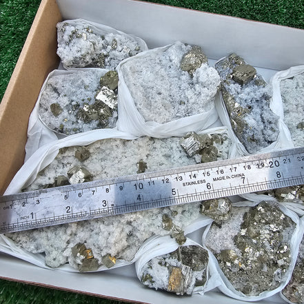 10 pc Pyrite Cubic with calcite flourecent