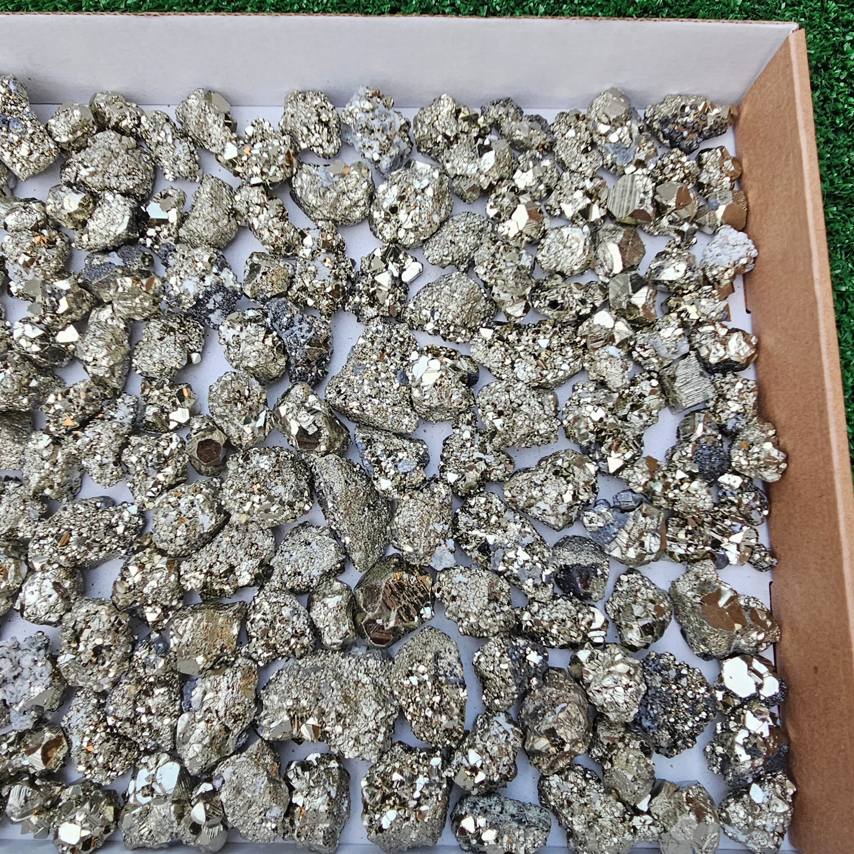 87 pc pyrite octahedral