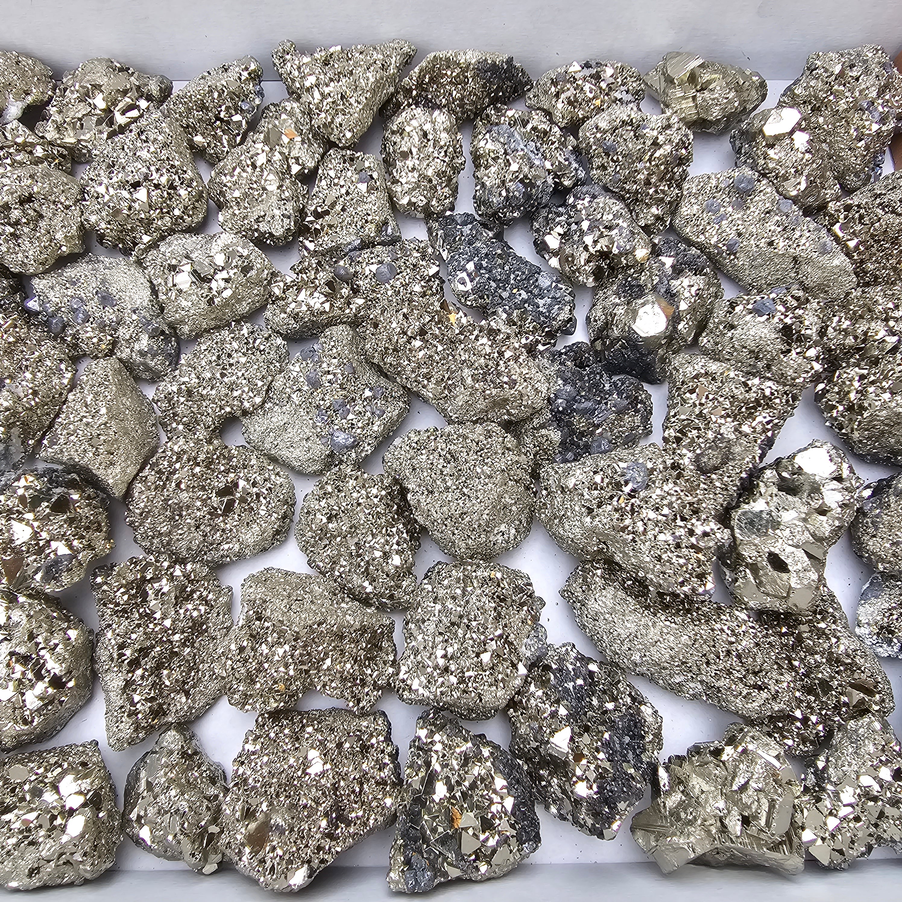 67 pc pyrite octahedral