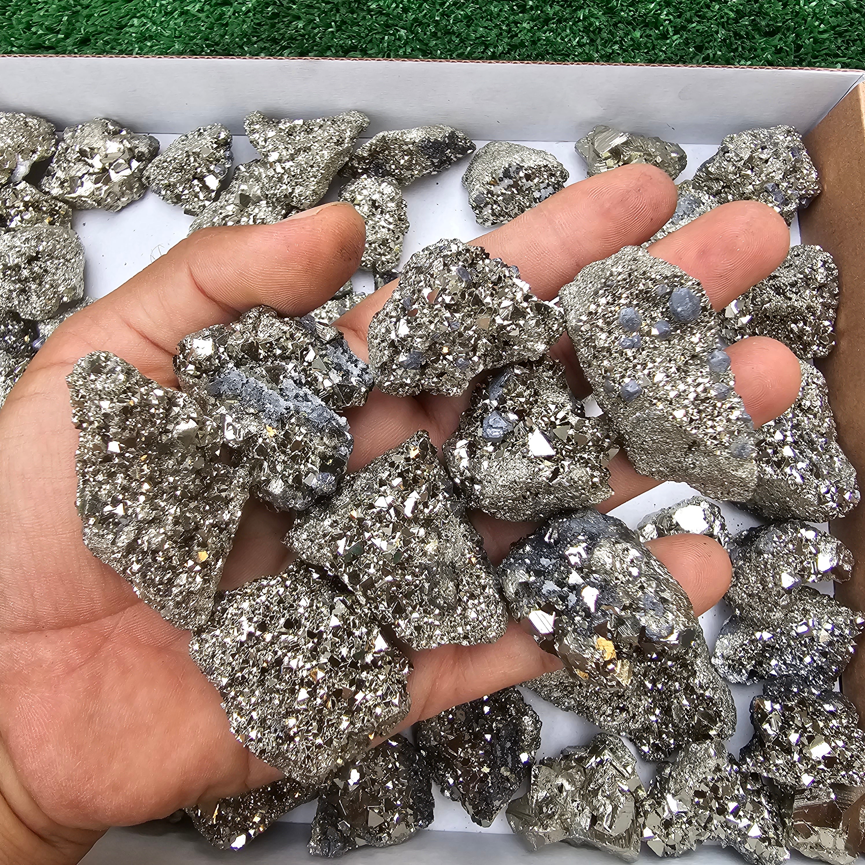 67 pc pyrite octahedral