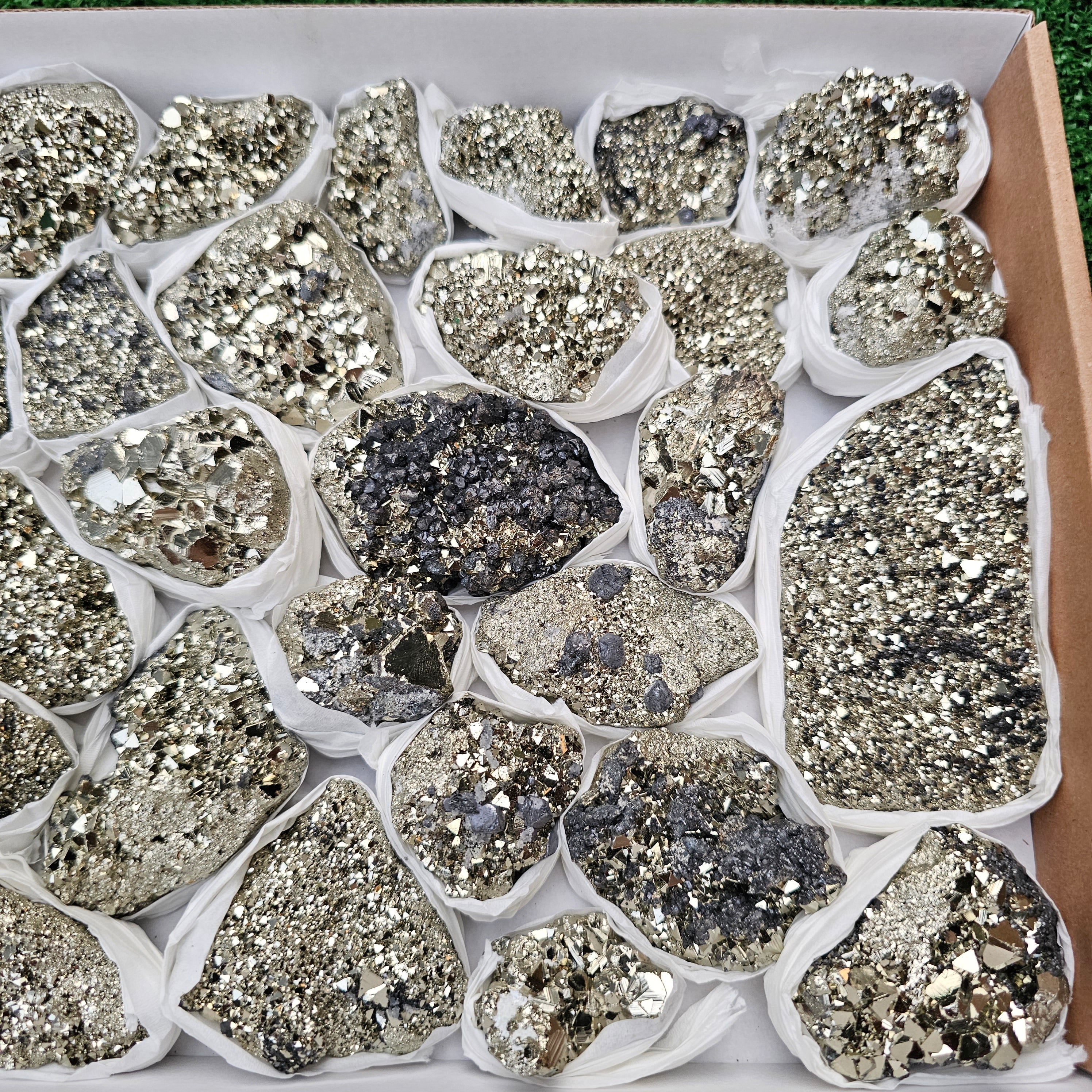 33 pc pyrite octahedral