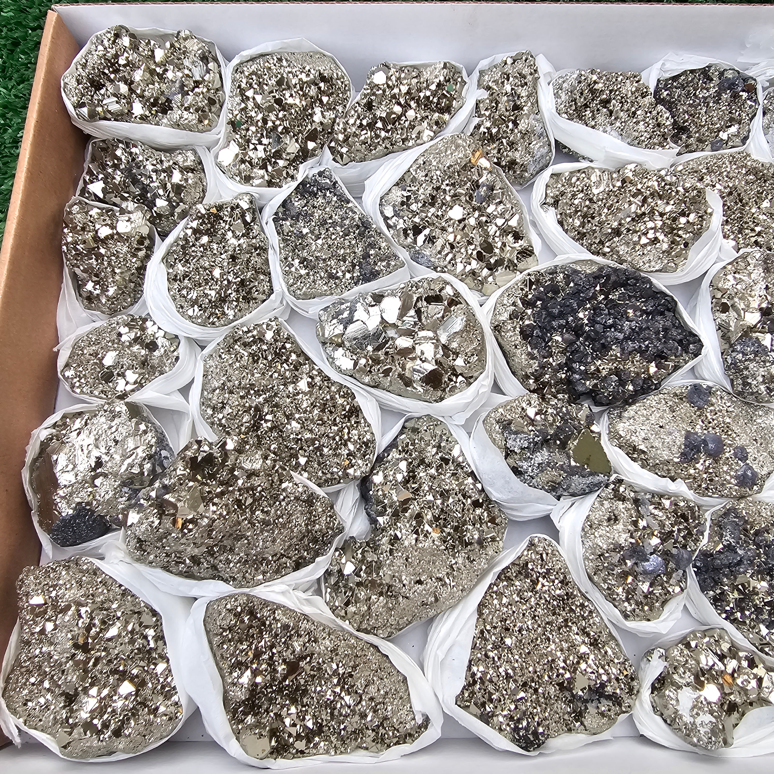 33 pc pyrite octahedral