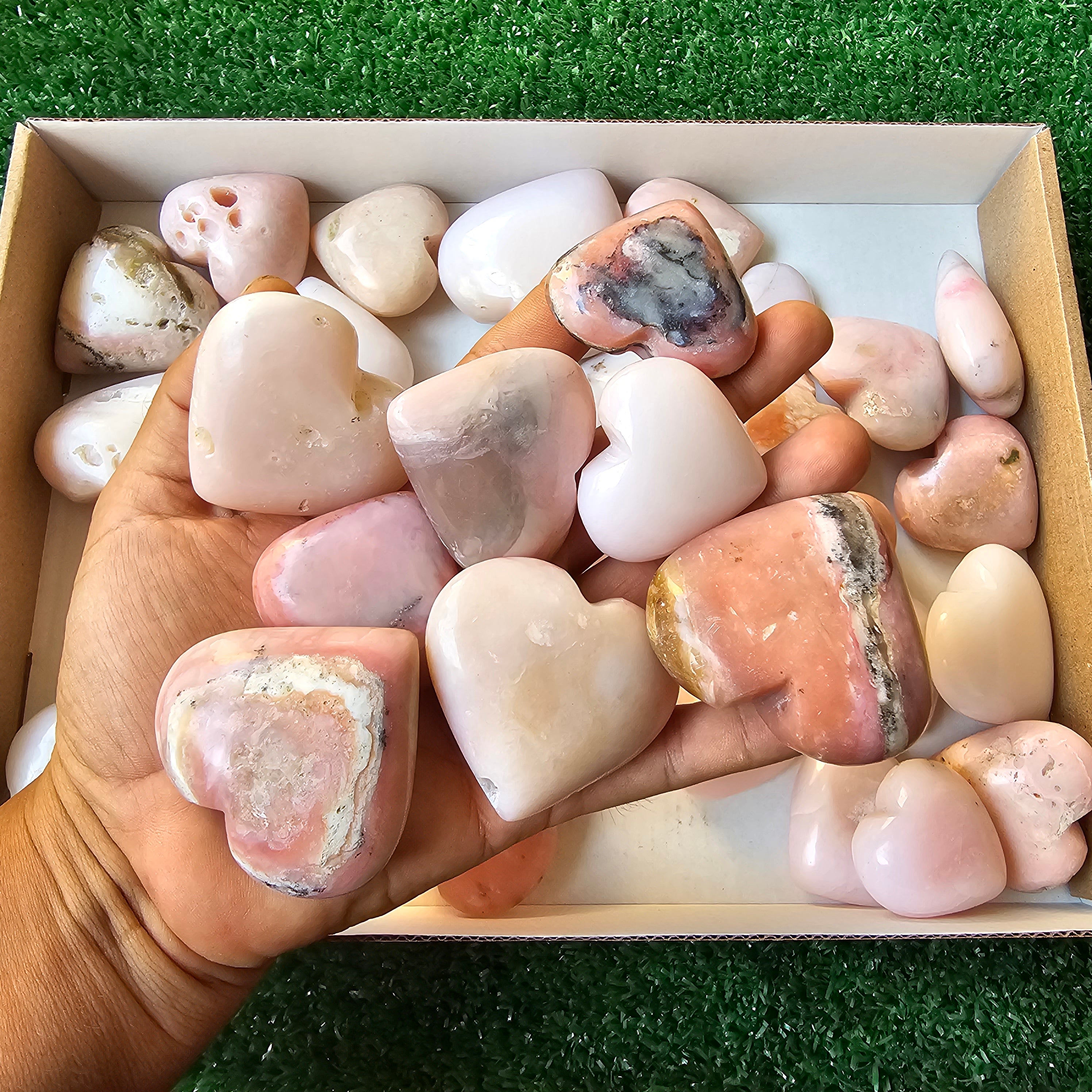 Lot 32 pcs pink opal hearts