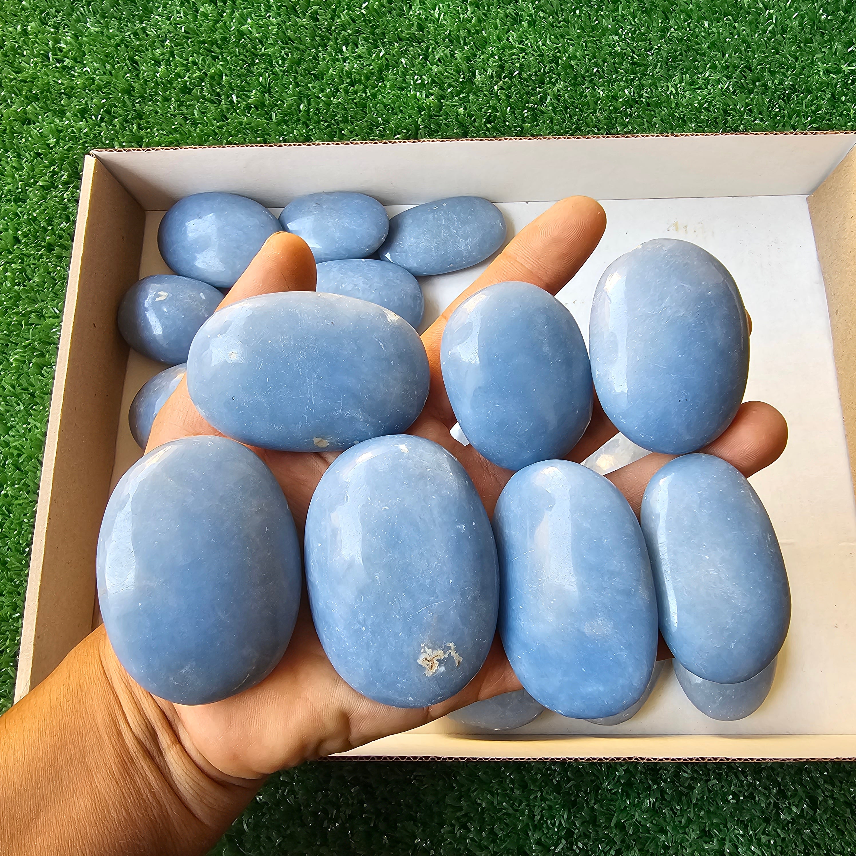 Lot 33 pcs angelite palms