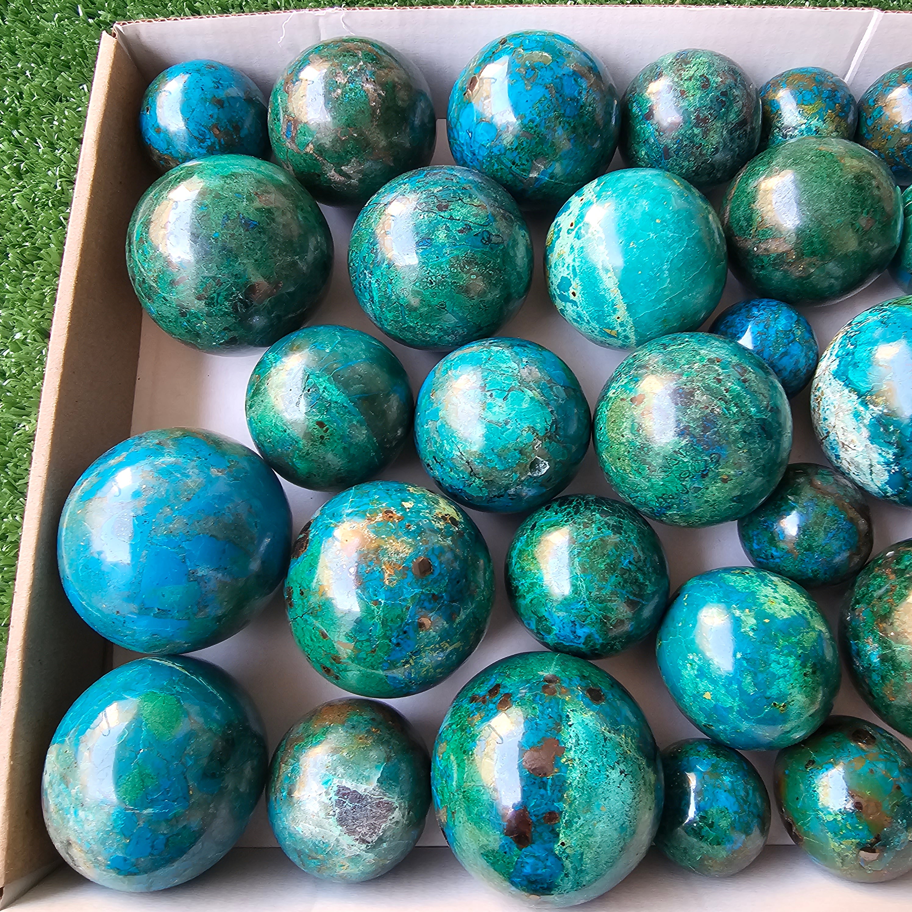 Lot 33 pcs chrysocolla spheres