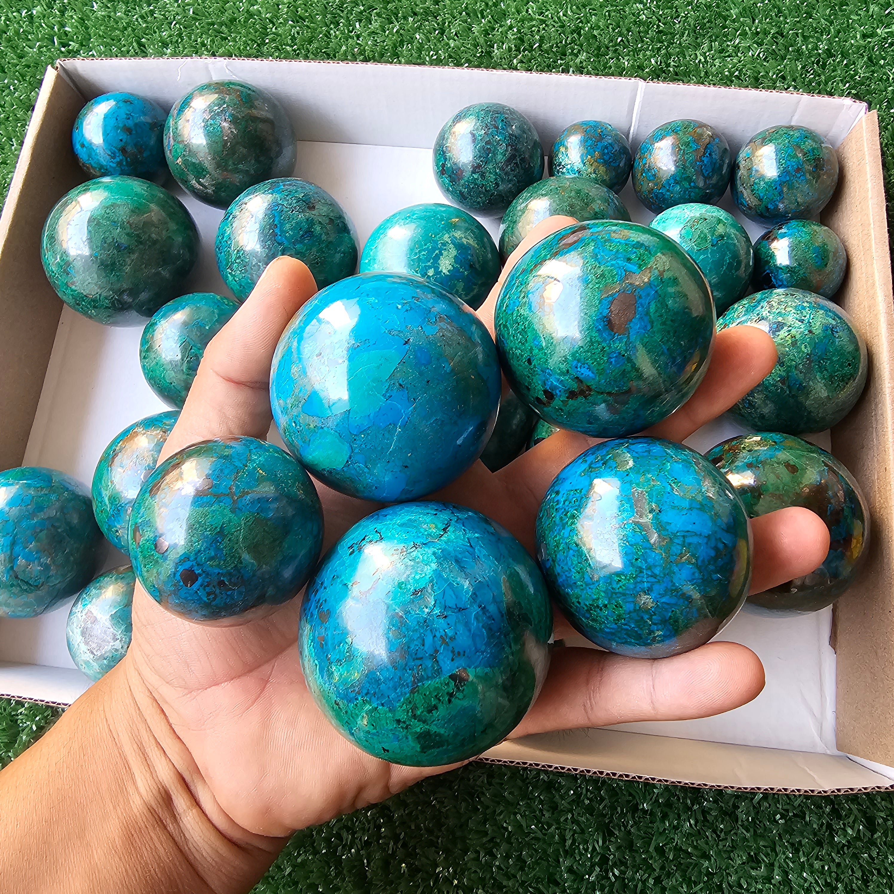 Lot 33 pcs chrysocolla spheres