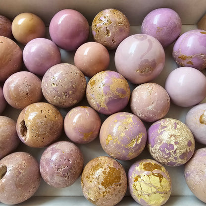 28 pc phosphosiderite spheres
