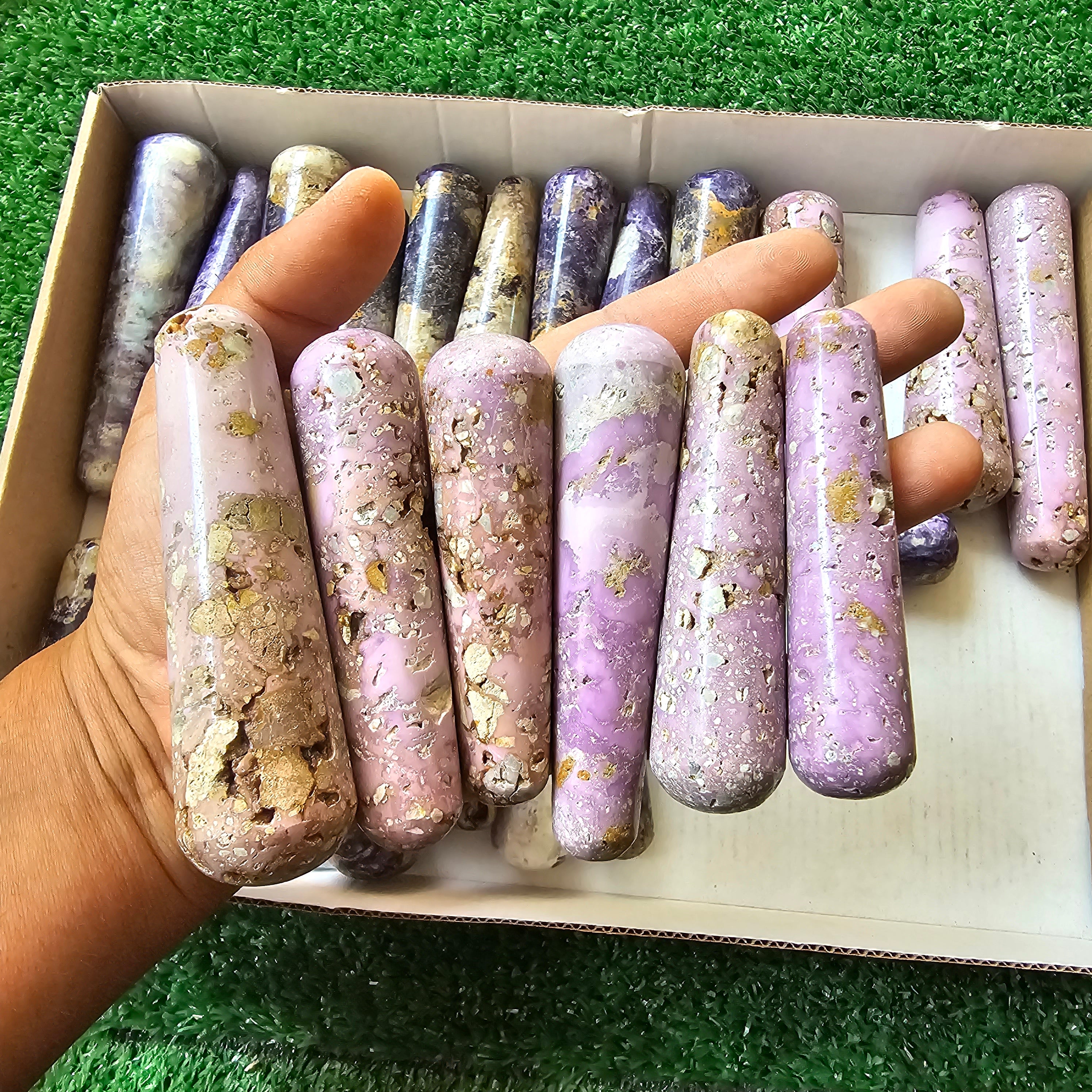 28 pc bolivianite & phosphosiderite wands massage