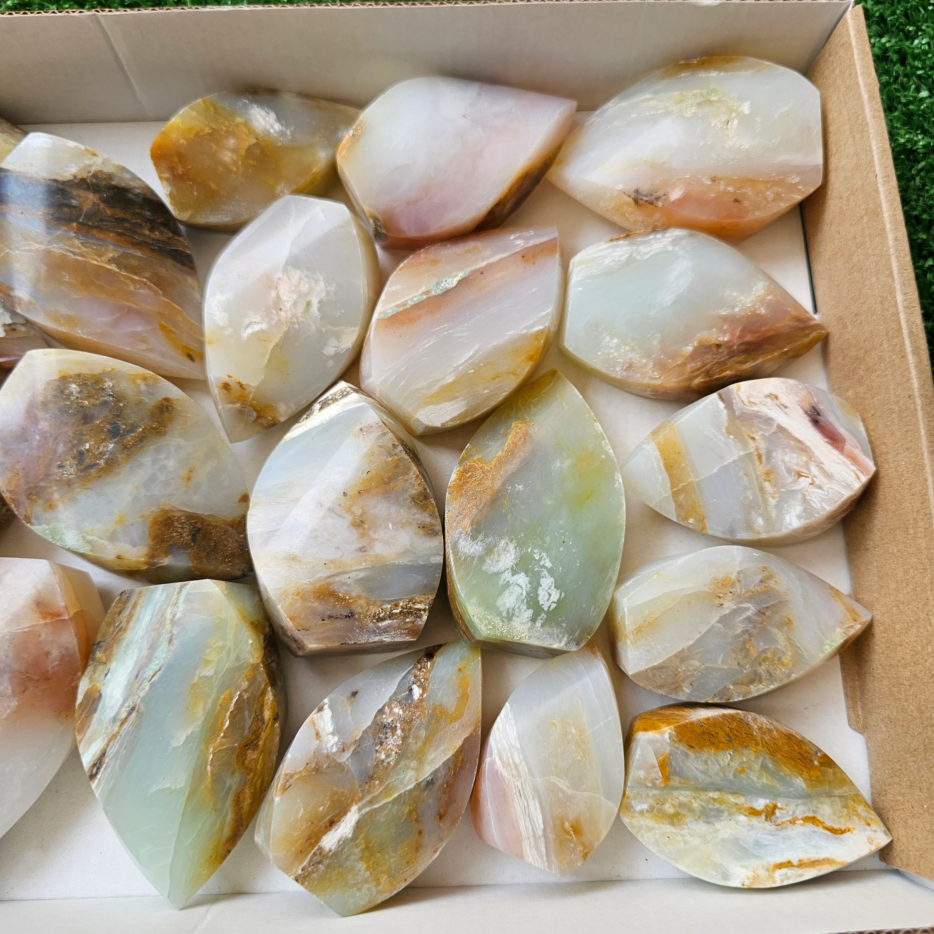22 pc blue opal flames