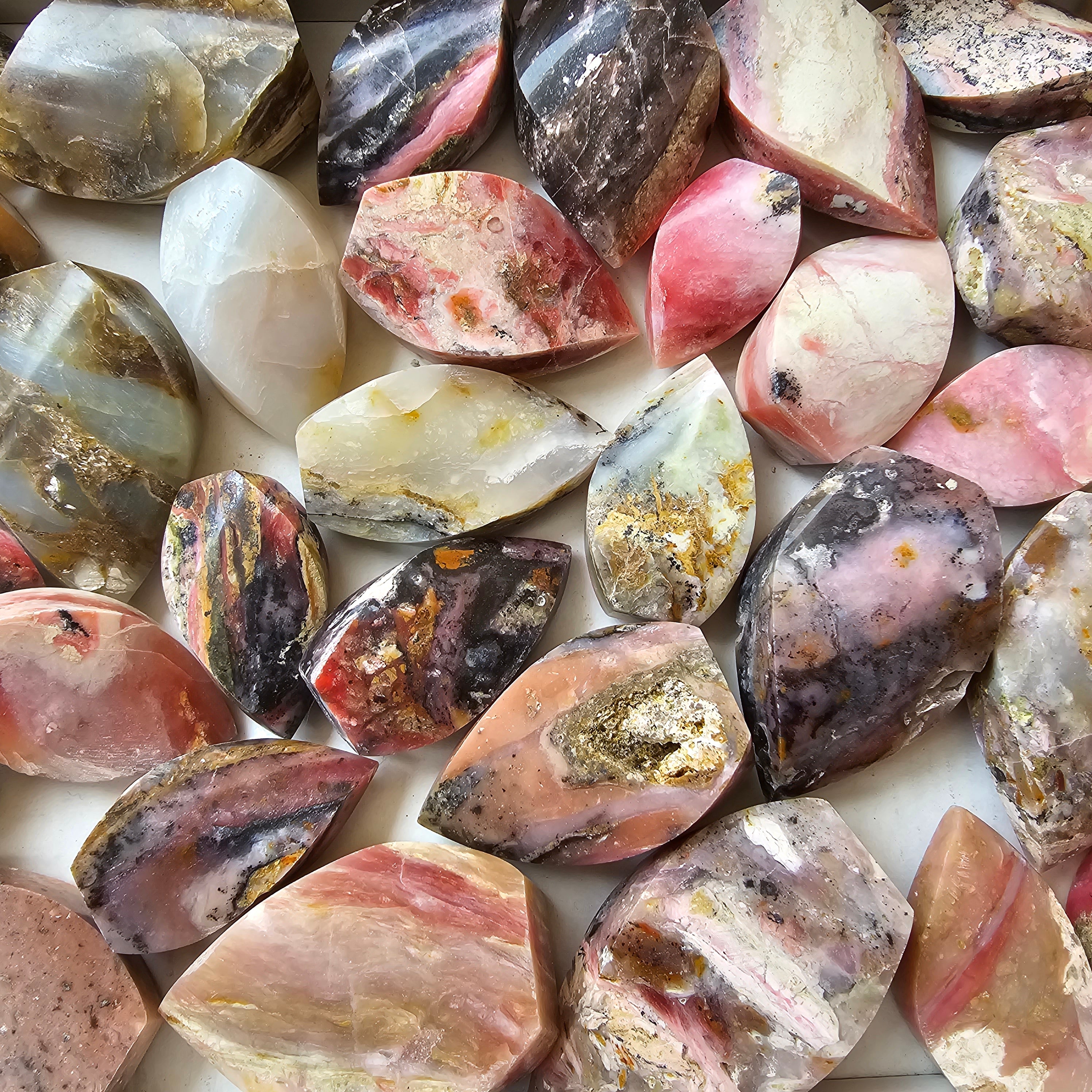 31 pc blue opal & strawberry pink opal flames