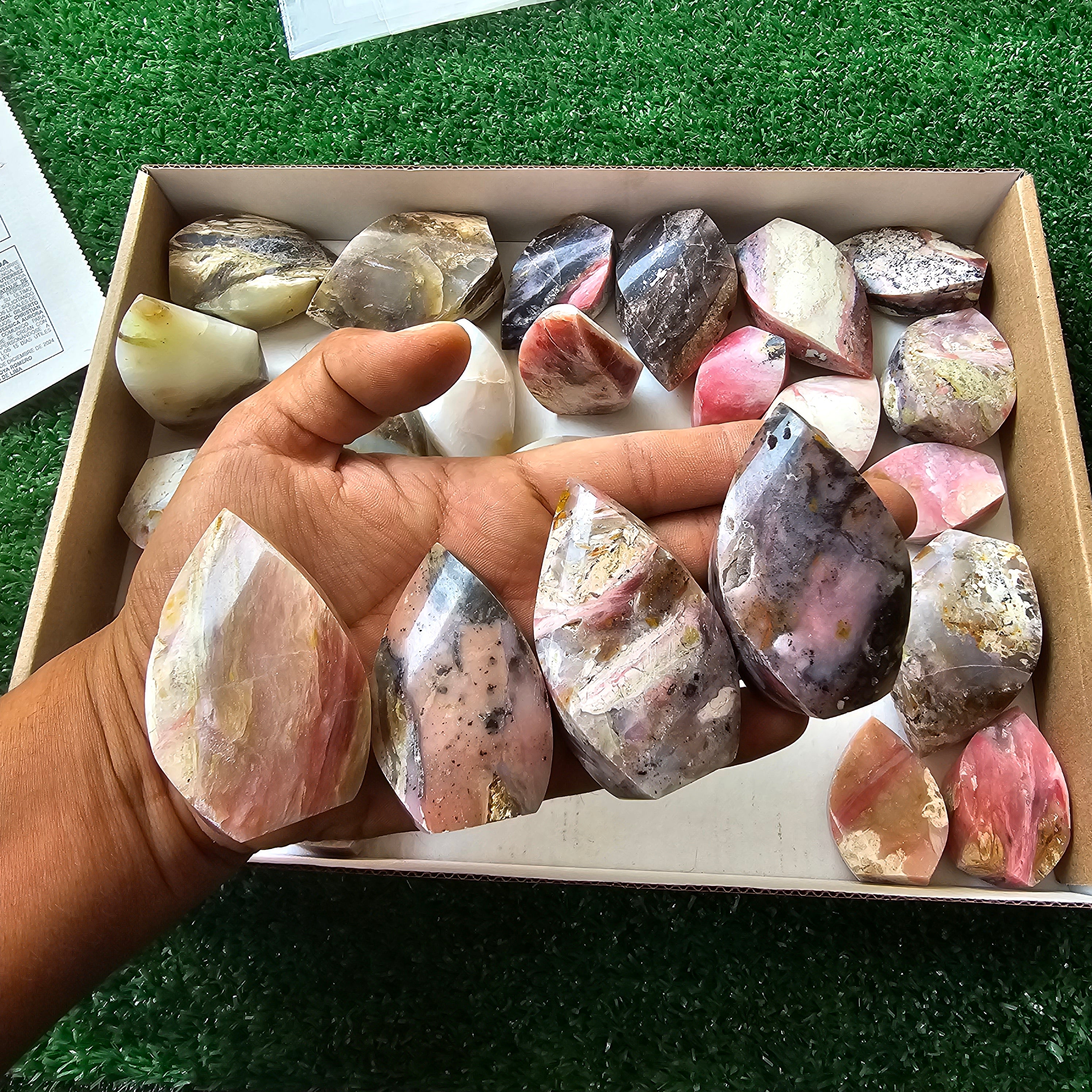 31 pc blue opal & strawberry pink opal flames