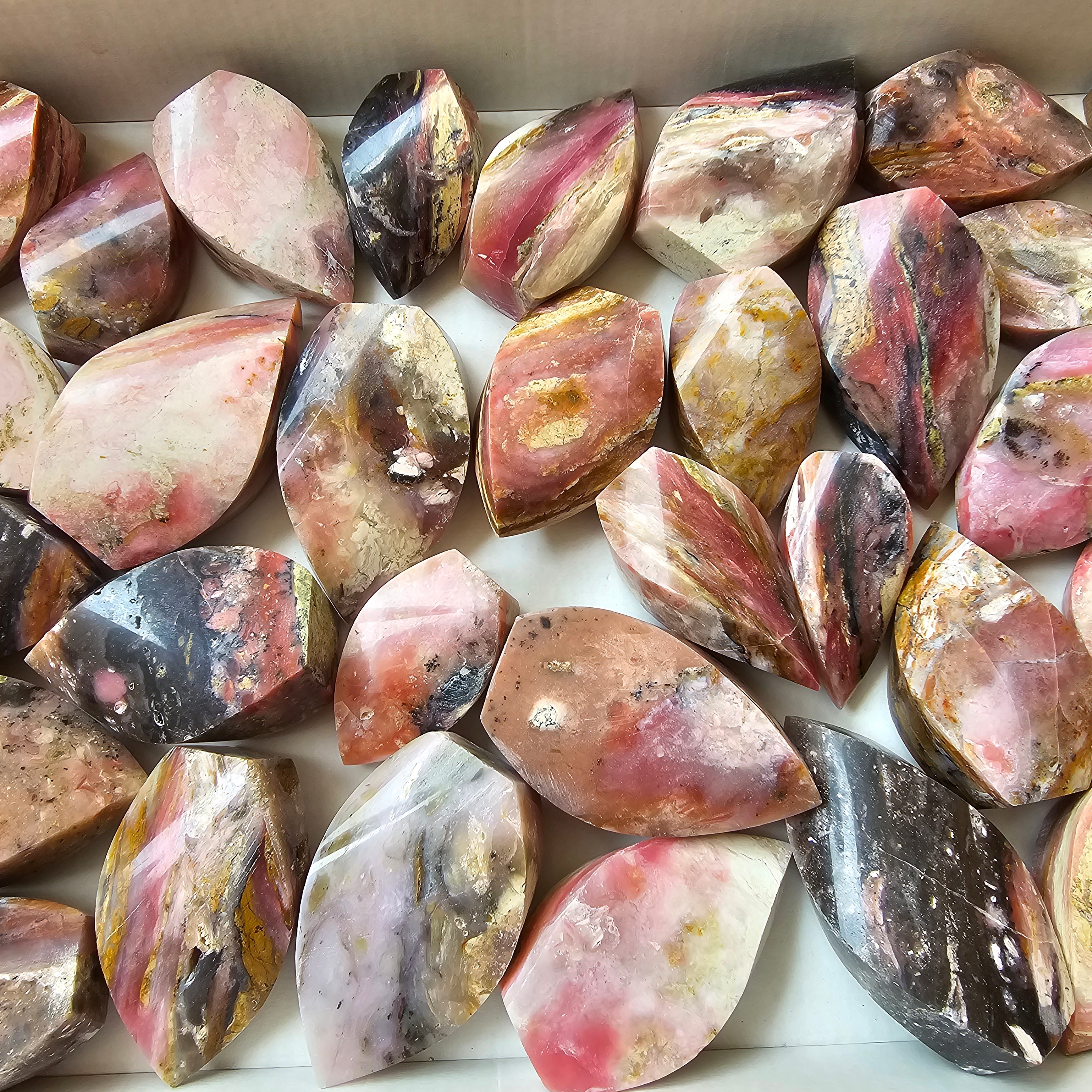 30 pc strawberry pink opal flames