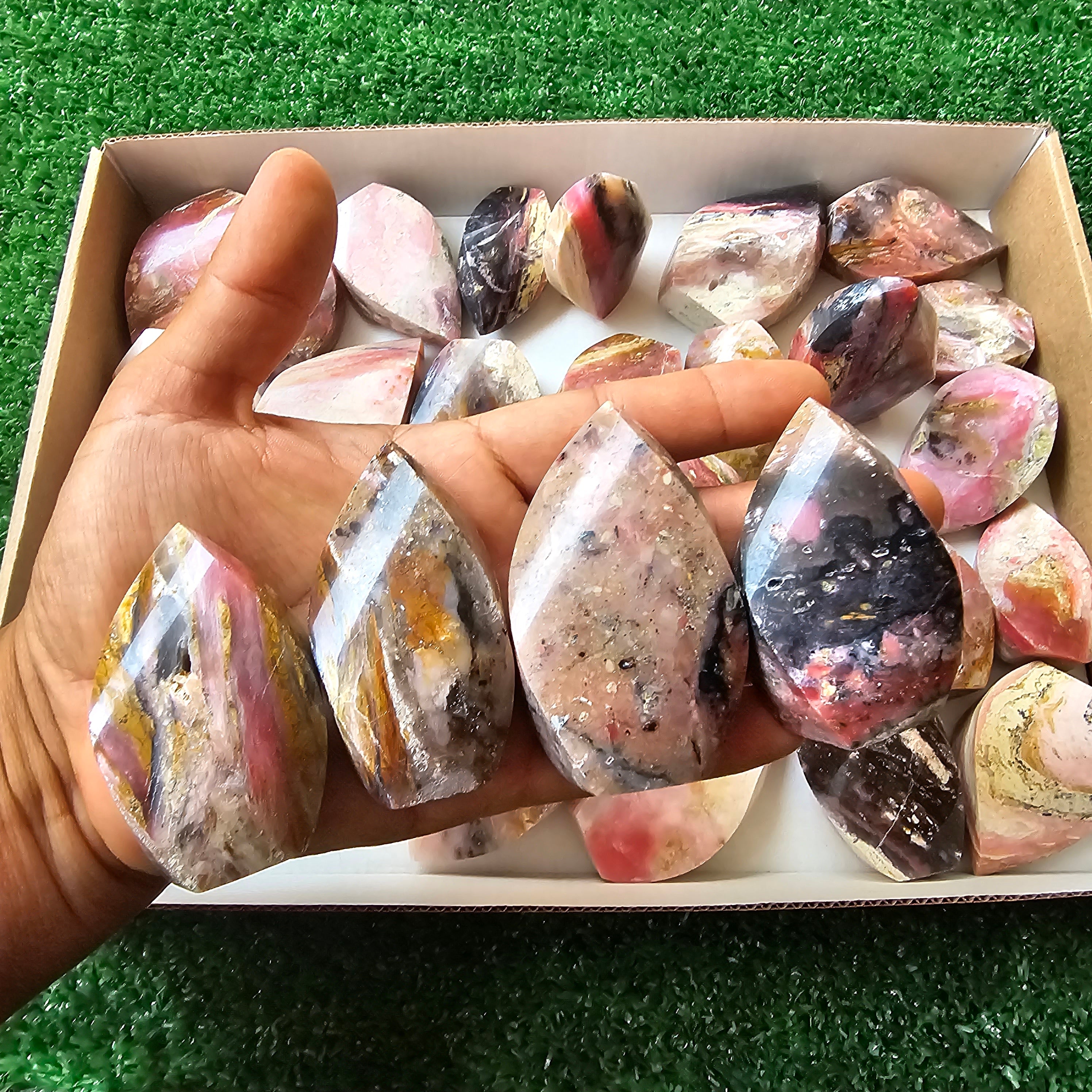 30 pc strawberry pink opal flames