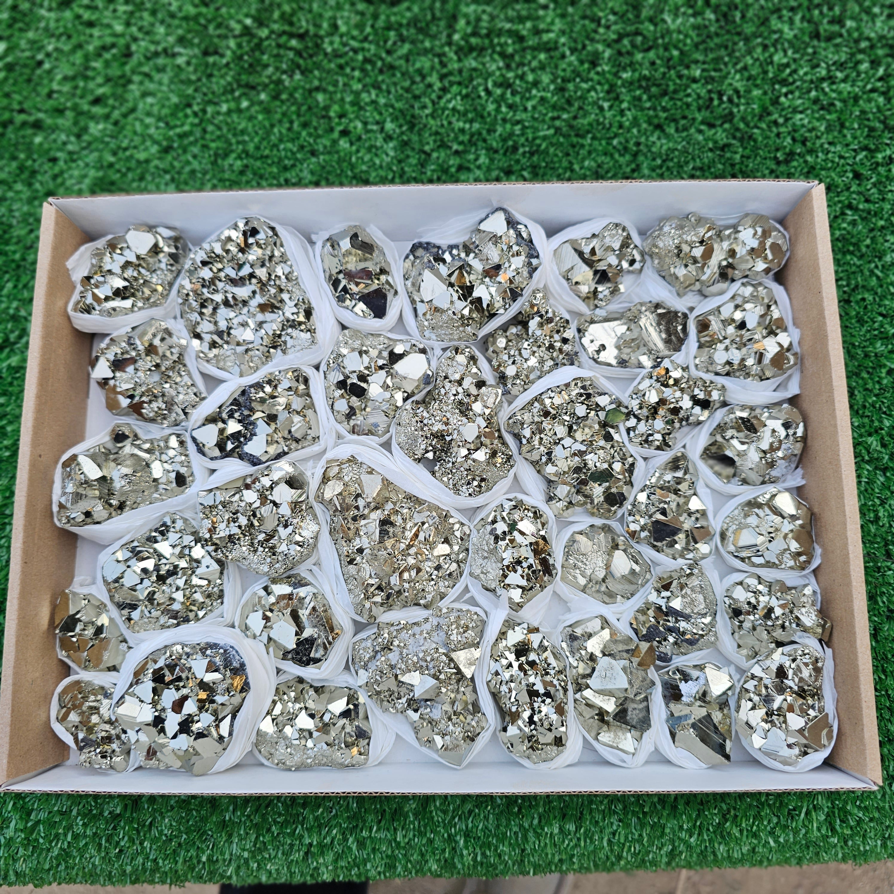 35 pc pyrite octahedral with sphalerite
