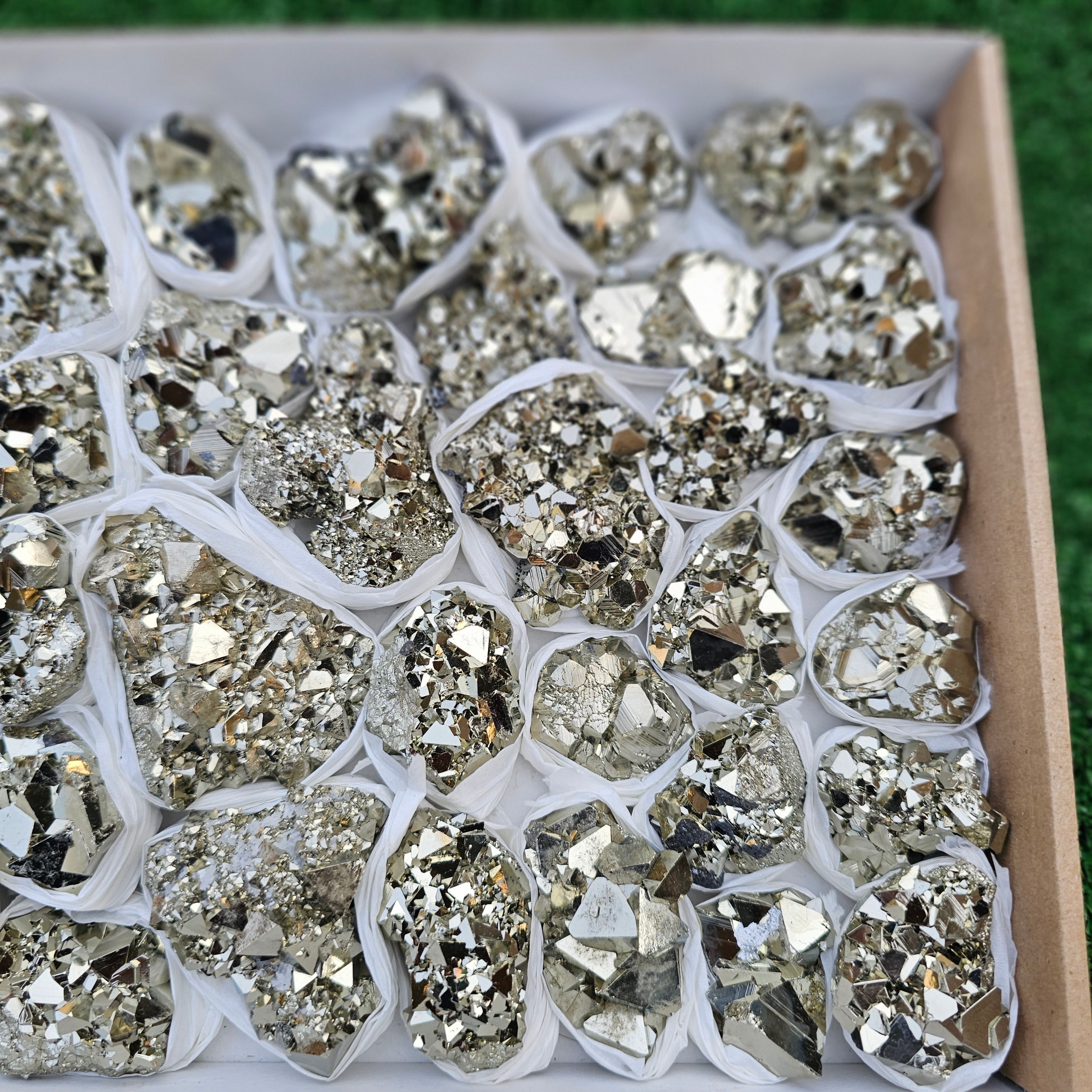 35 pc pyrite octahedral with sphalerite