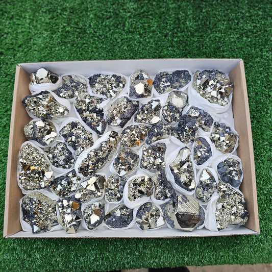 39 pc pyrite octahedral with sphalerite