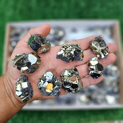 72 pc pyrite octahedral with sphalerite