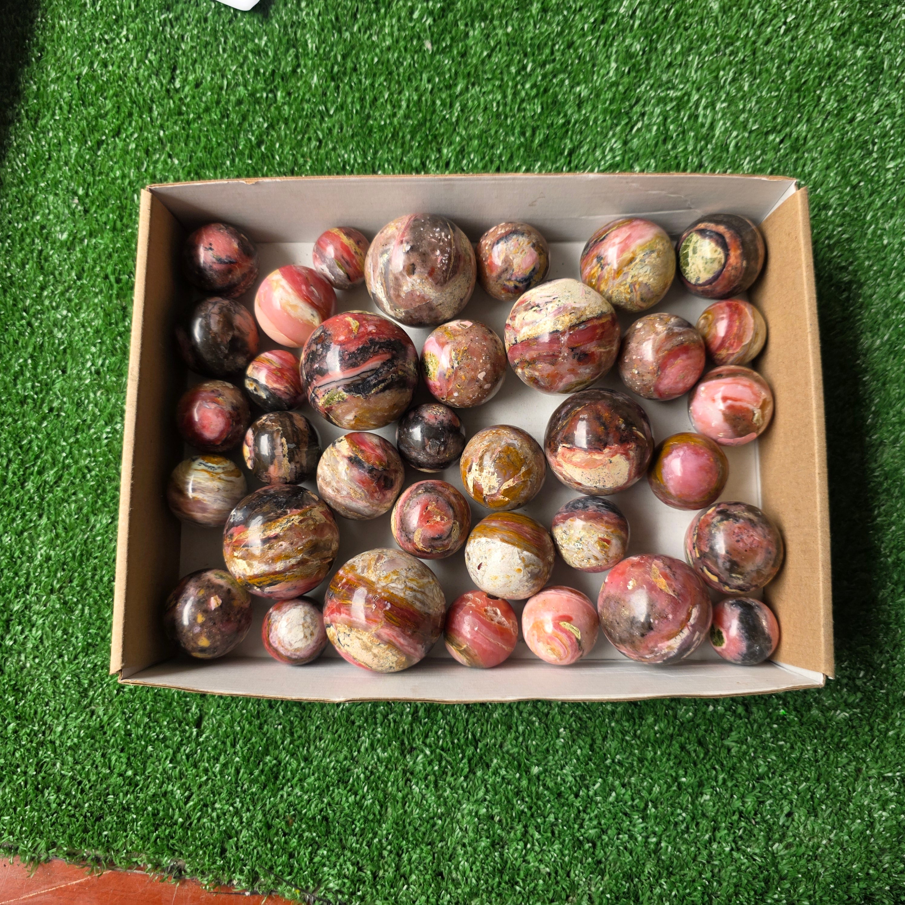 Lot 35 pcs strawberry pink opal Sphere