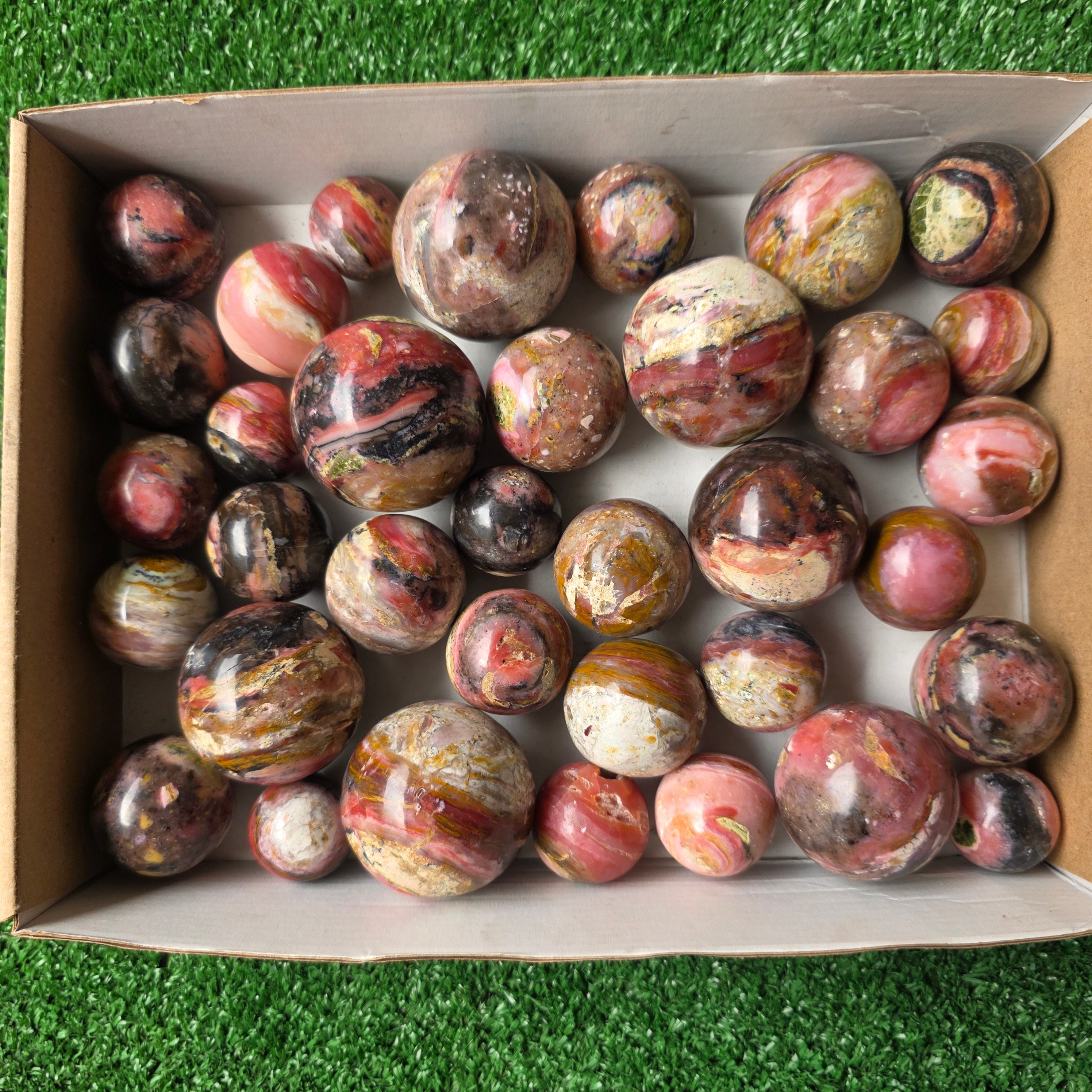 Lot 35 pcs strawberry pink opal Sphere