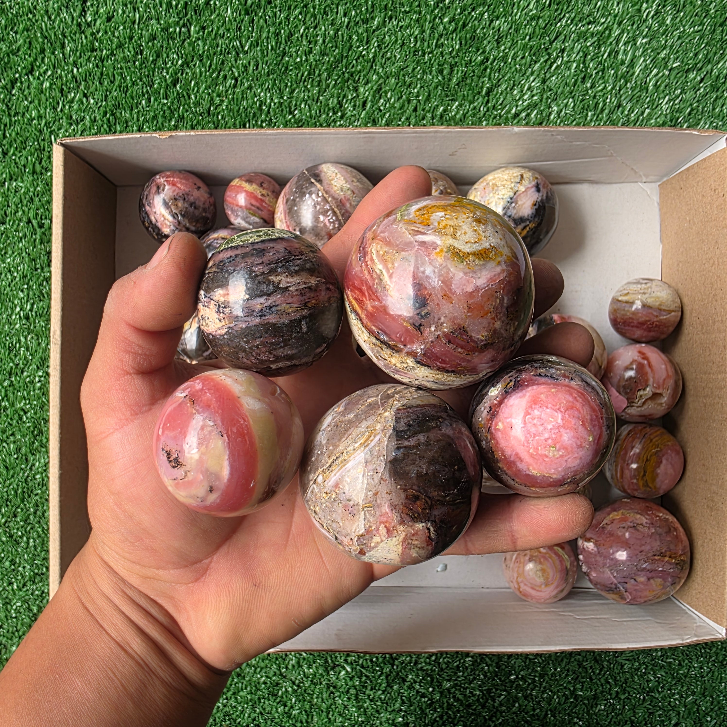 Lot 35 pcs strawberry pink opal Sphere