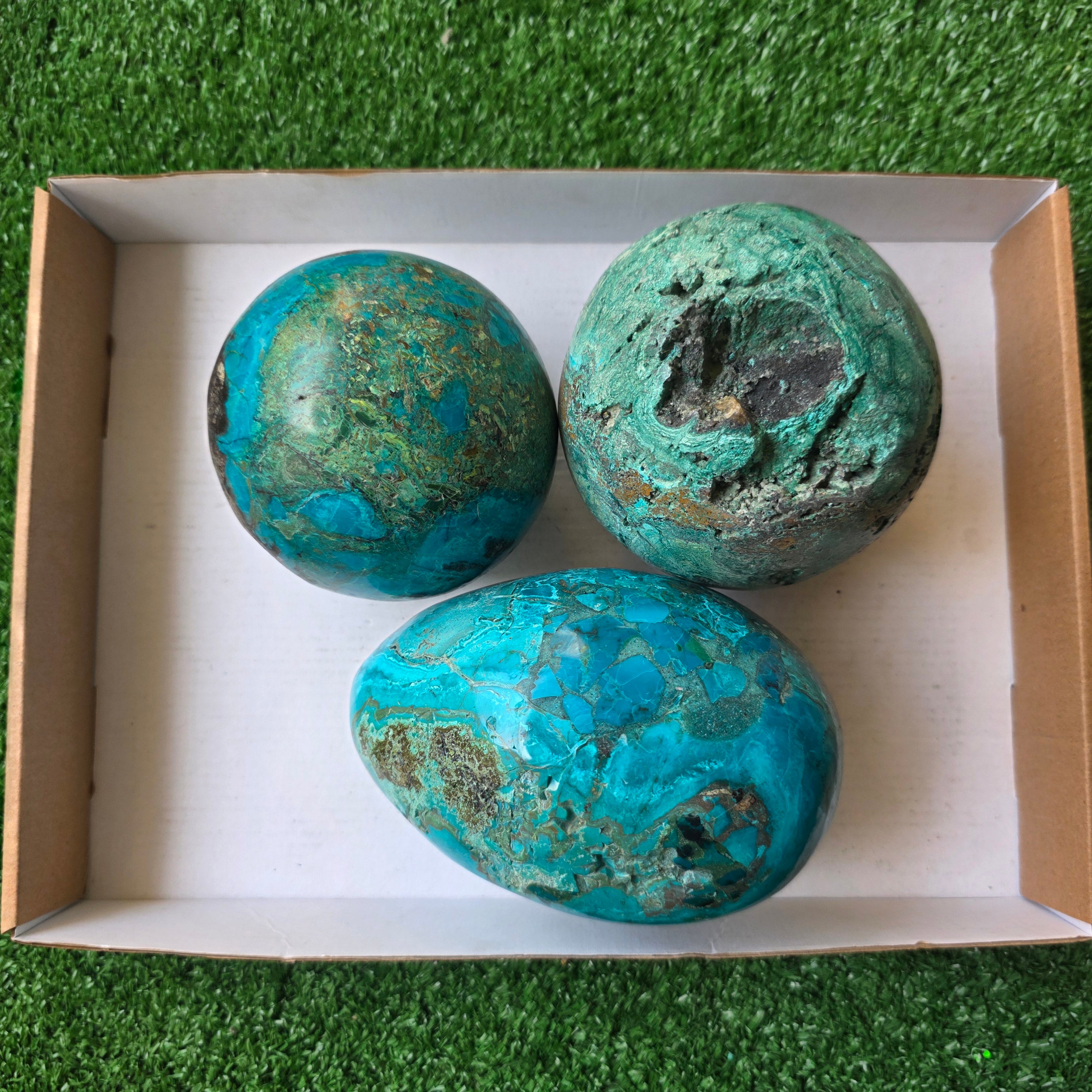 lot 3 pcs Chrysocolla egg and sphere