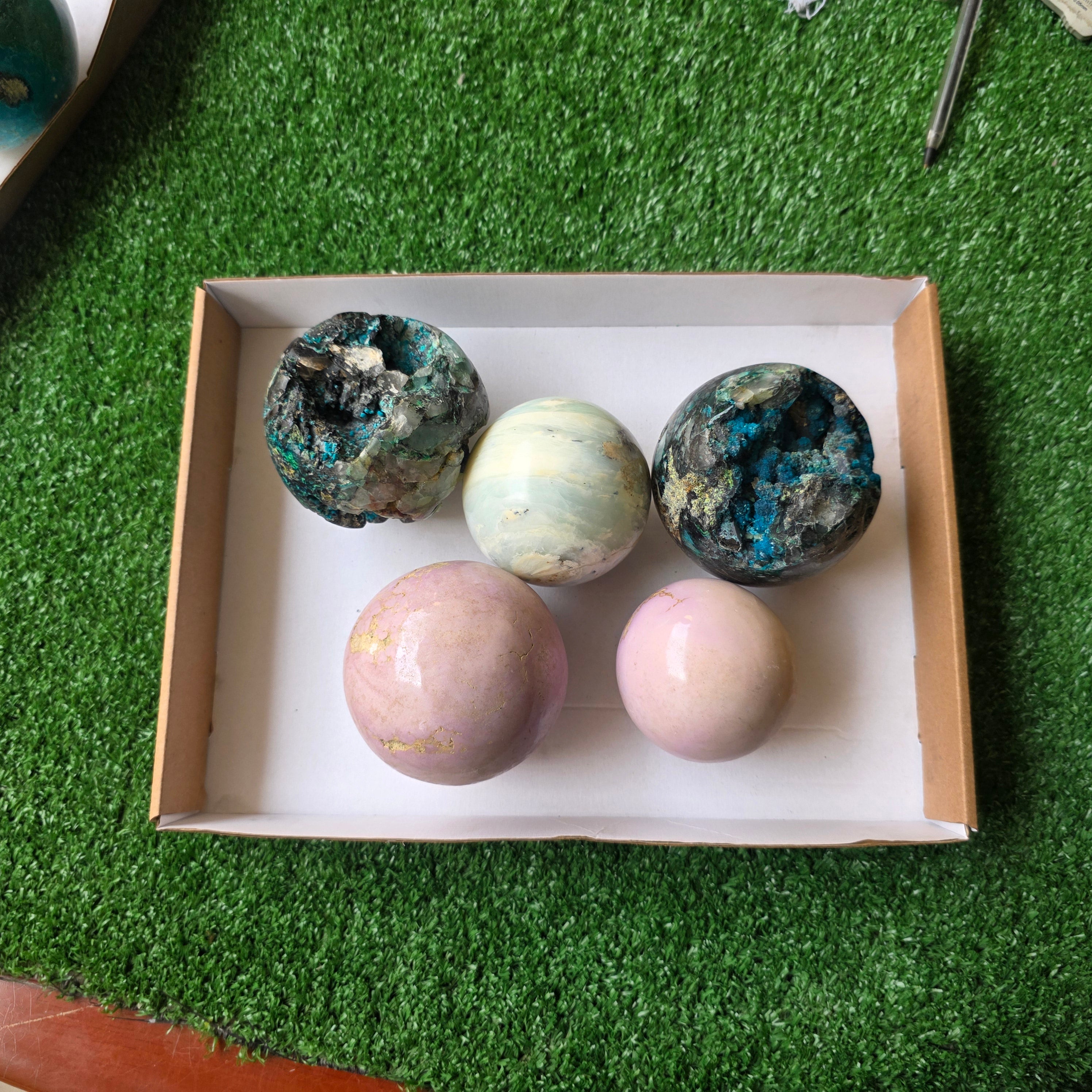 lot 5 pcs Quantum Quattro, Phosphosiderite and Andean Opal sphere
