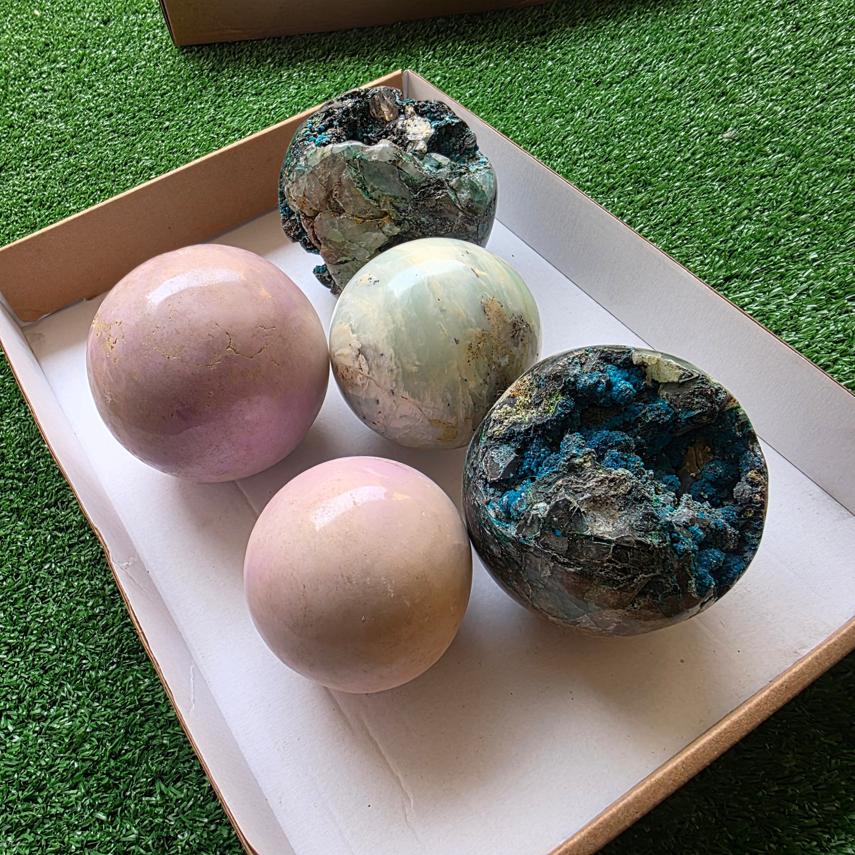 lot 5 pcs Quantum Quattro, Phosphosiderite and Andean Opal sphere