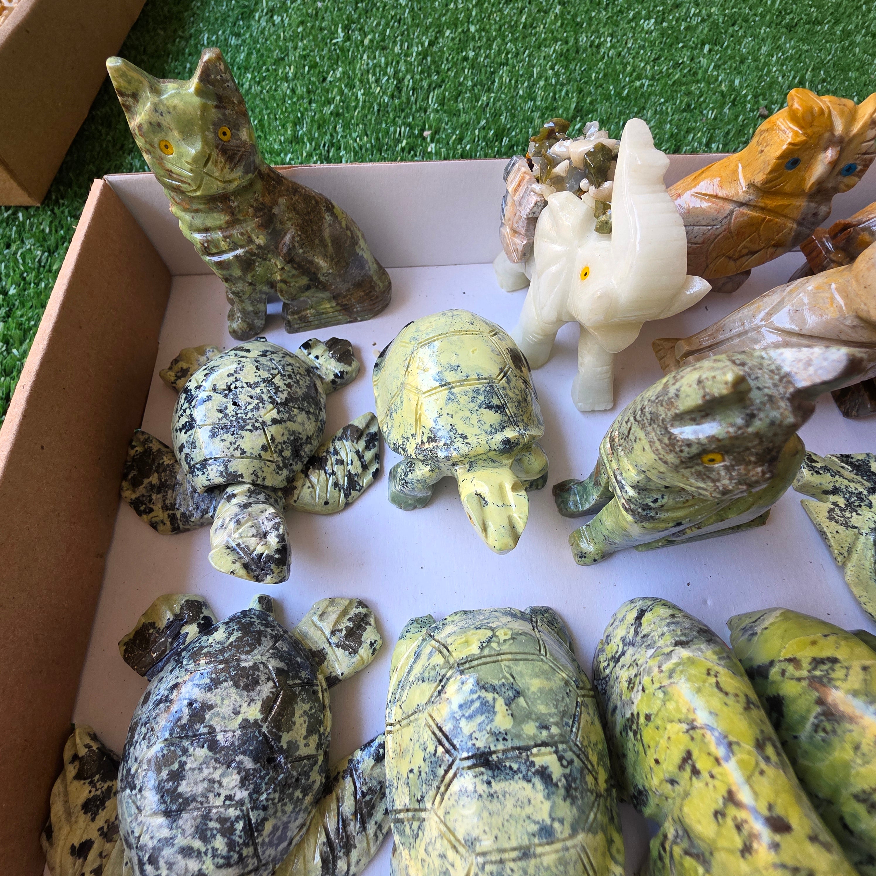 Lot 18 pcs Soapstone Animals