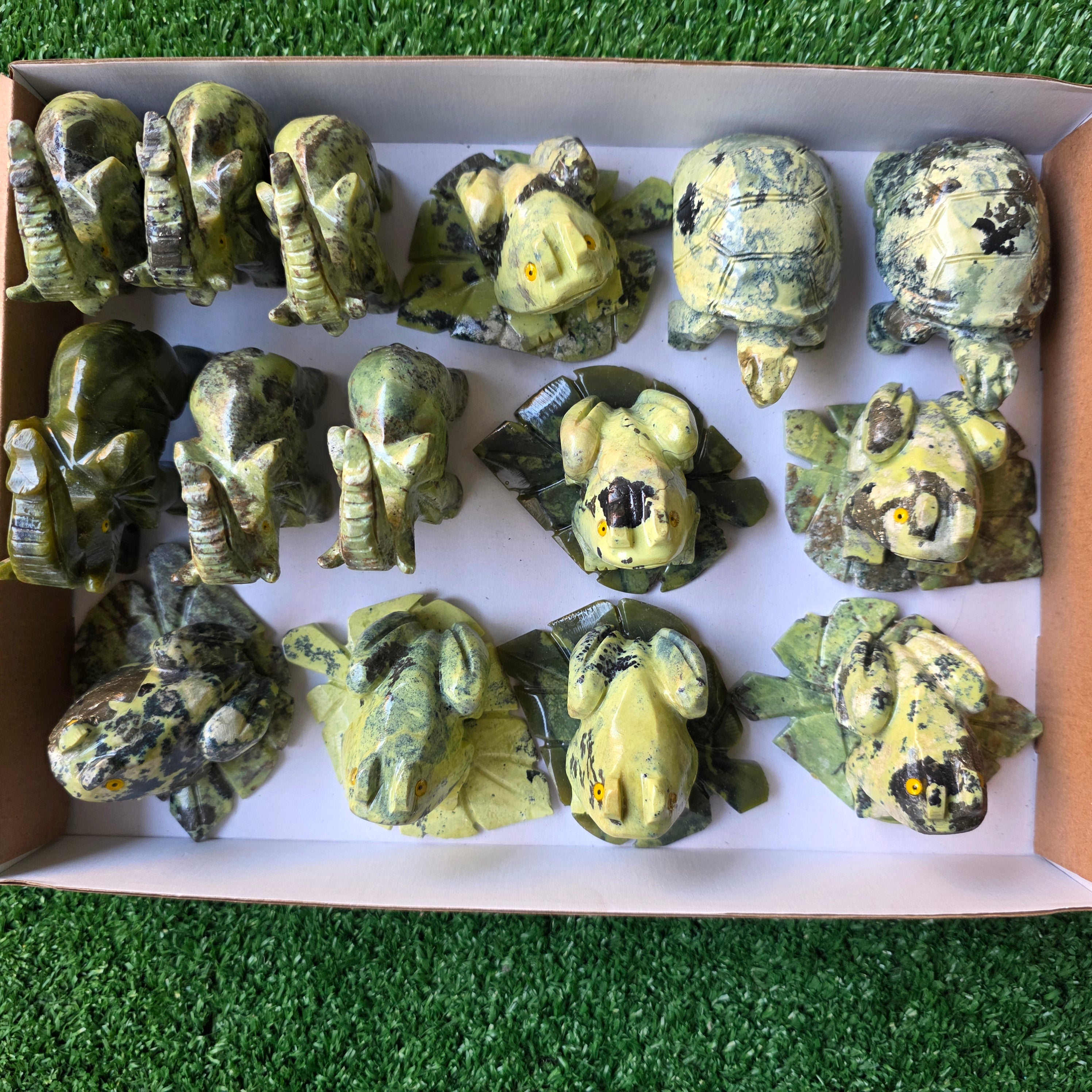 Lot 15 pcs Serpentine Animals