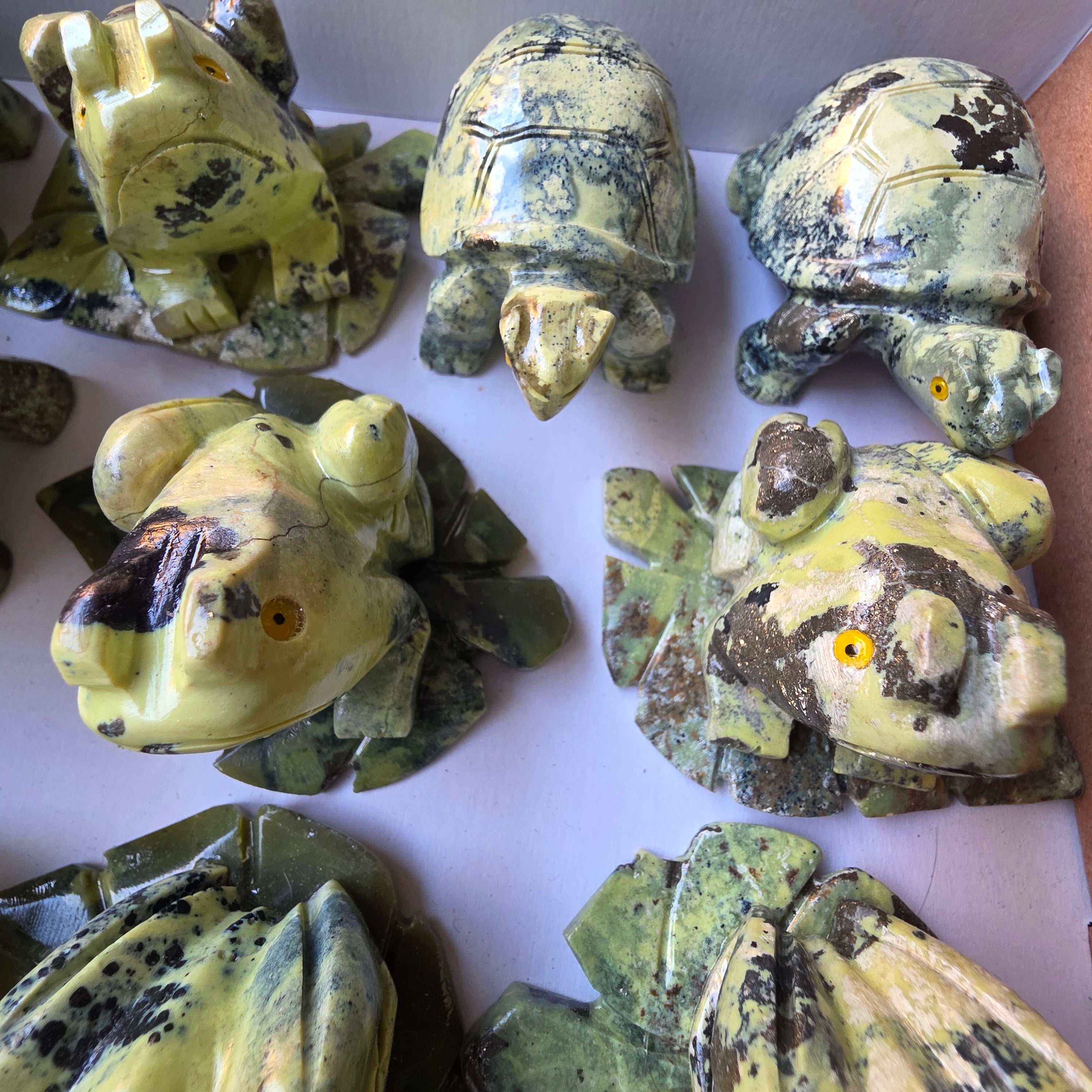 Lot 15 pcs Serpentine Animals