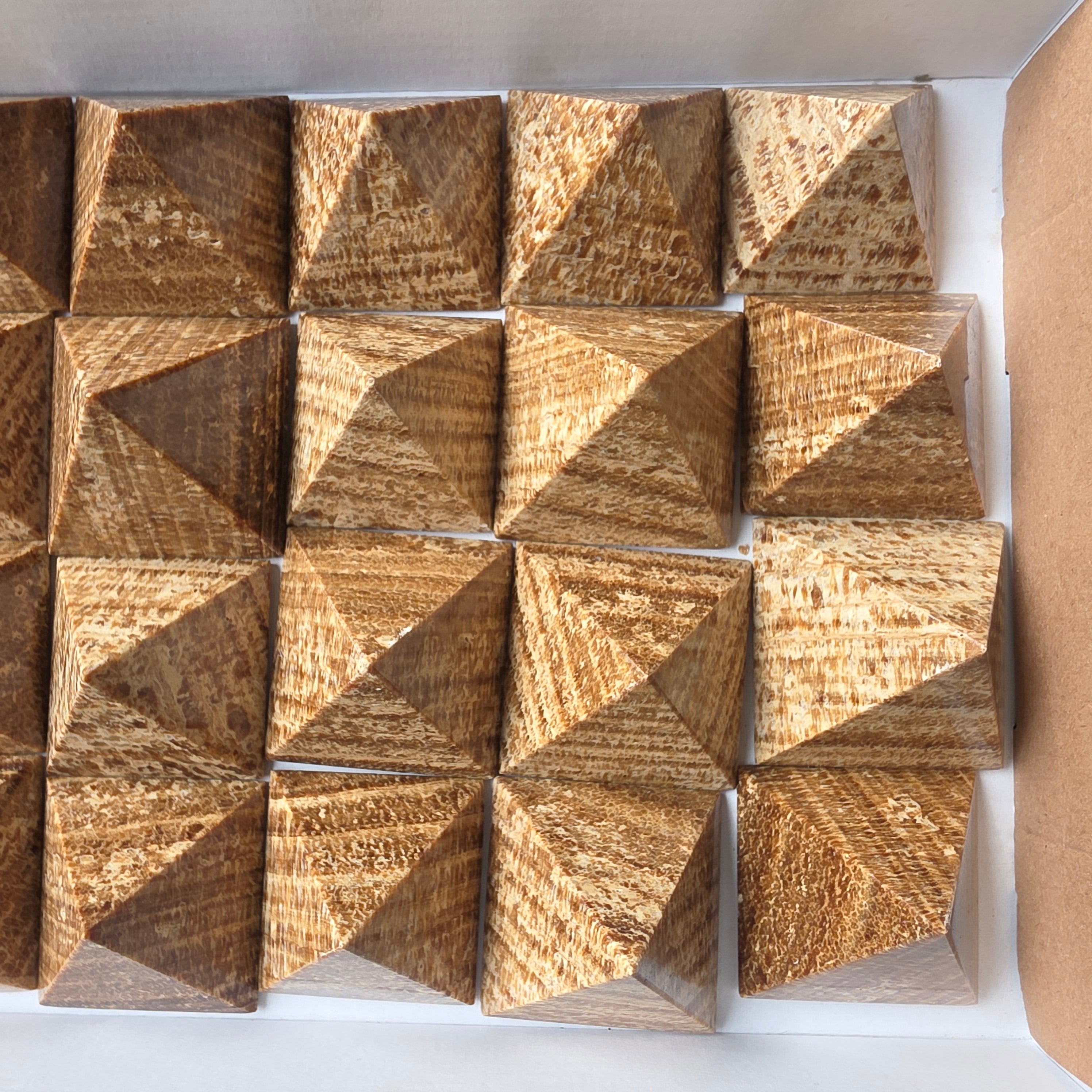 Lot 20 pcs Aragonite Pyramid