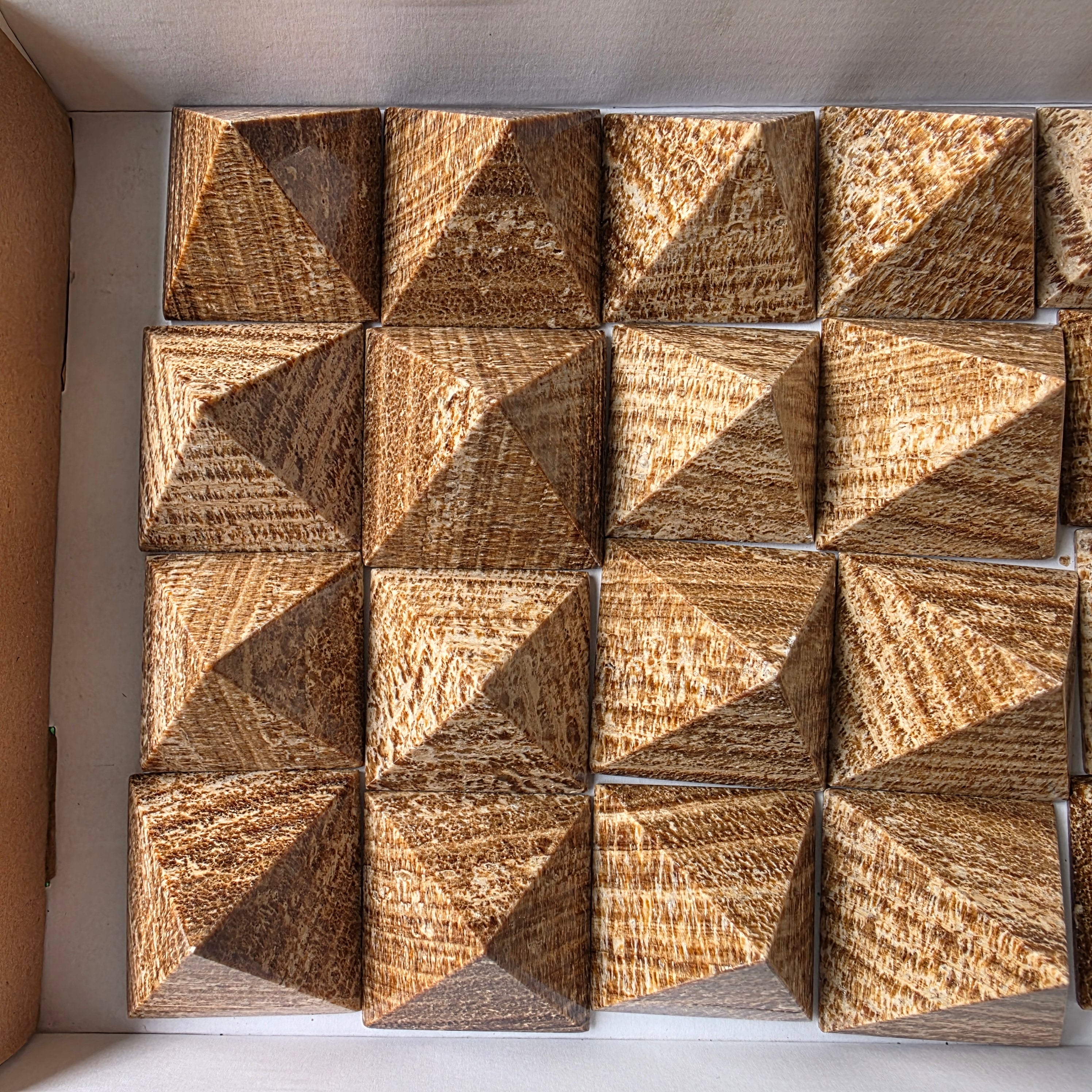 Lot 20 pcs Aragonite Pyramid