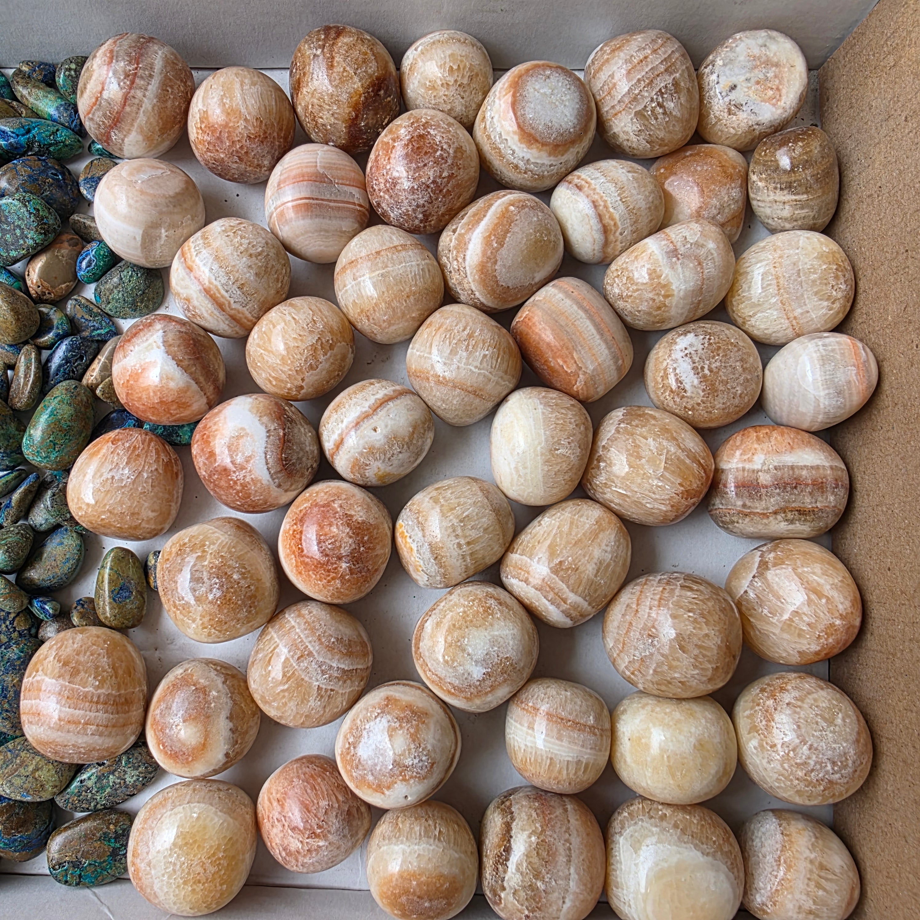 Lot 2.1 kg Azurite Malachite and caramel onix Tumbled