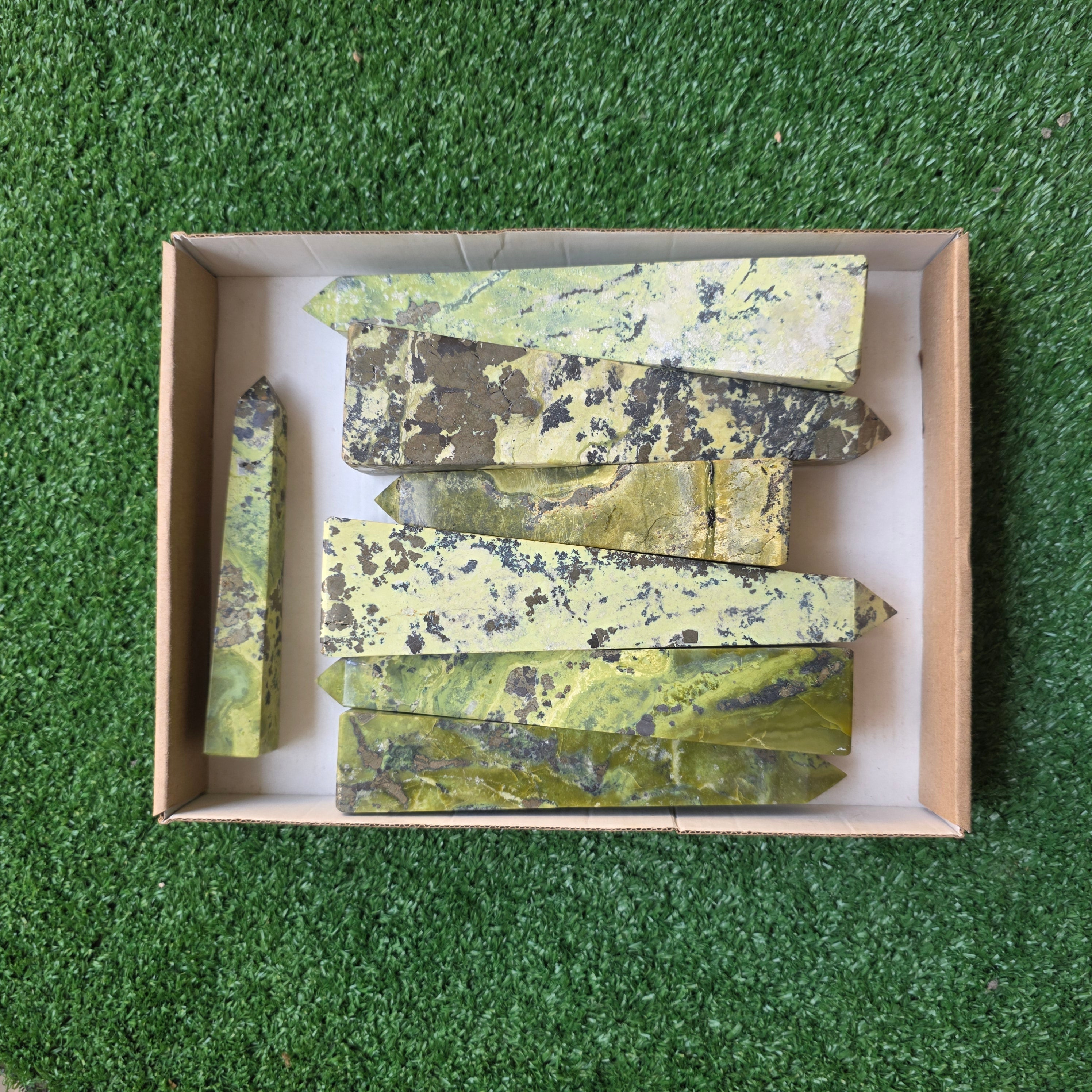 Lot 7 pcs Serpentine Tower