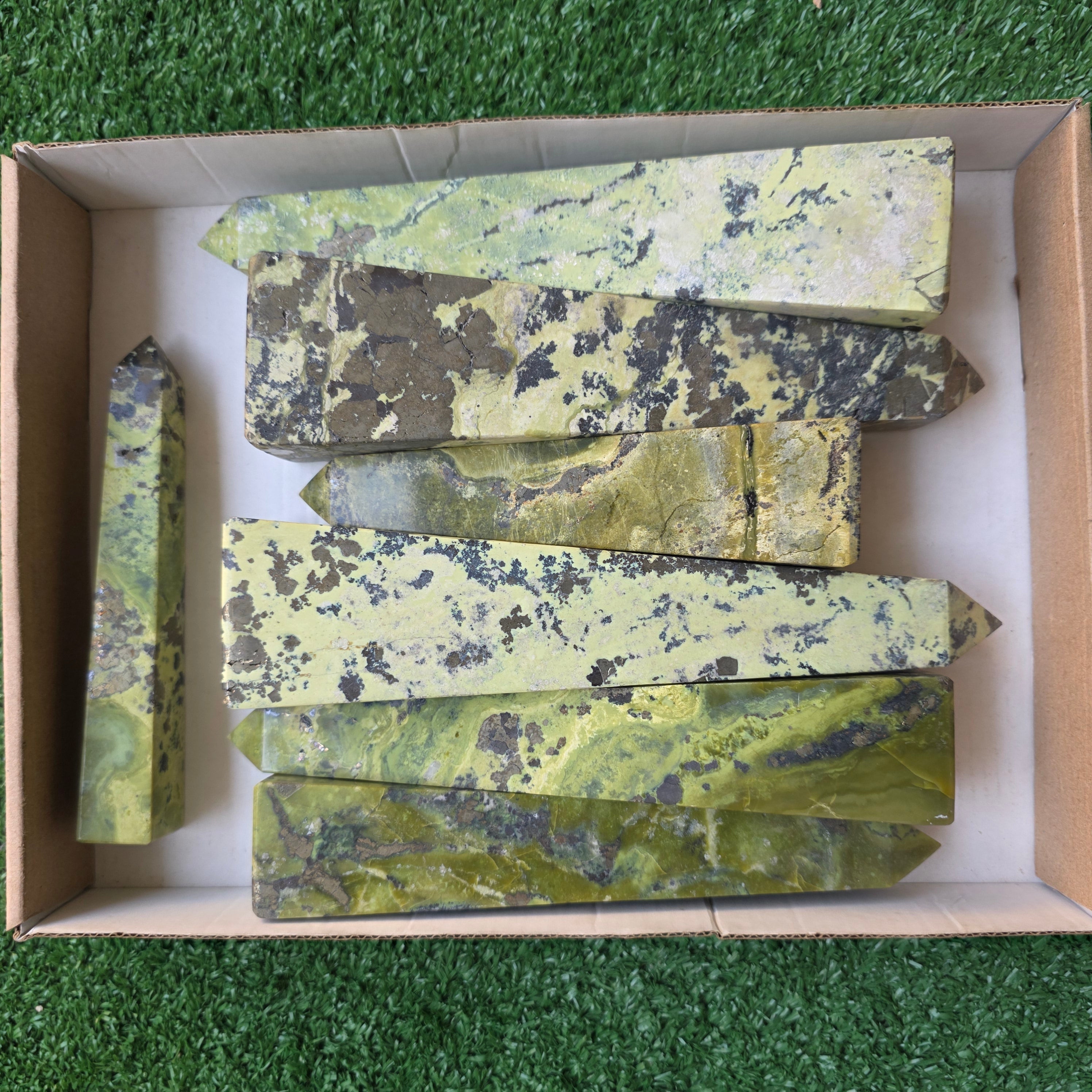 Lot 7 pcs Serpentine Tower
