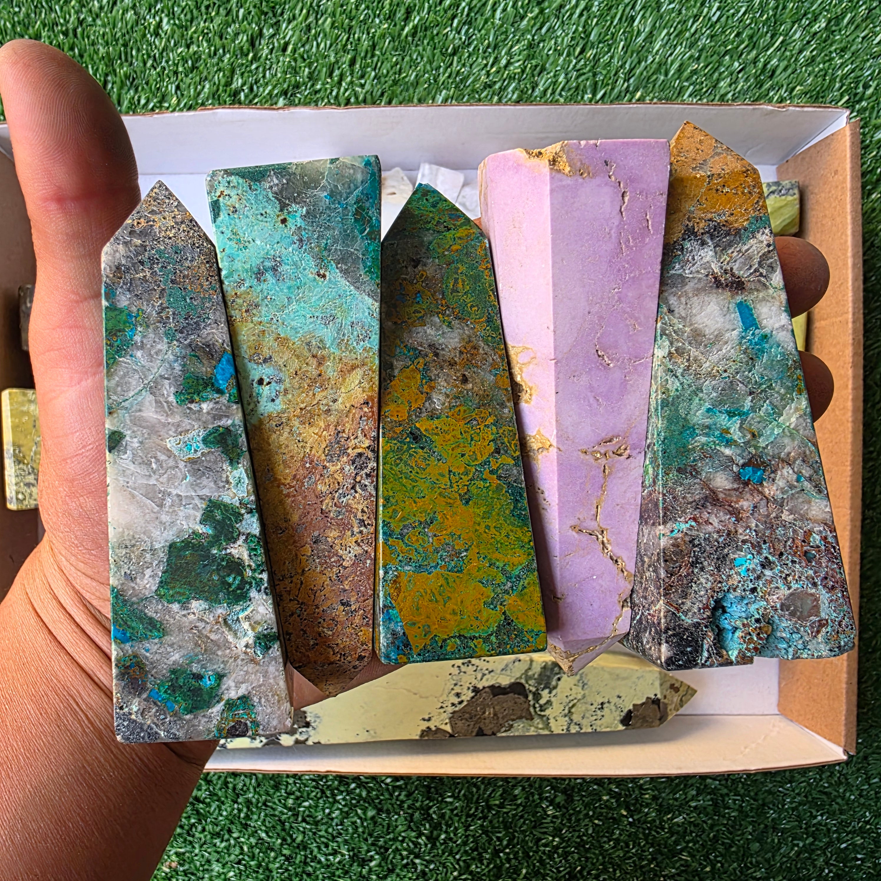 Lot 19 pcs Serpentine, Phosphosiderite, Chrysocolla and Mangano Tower