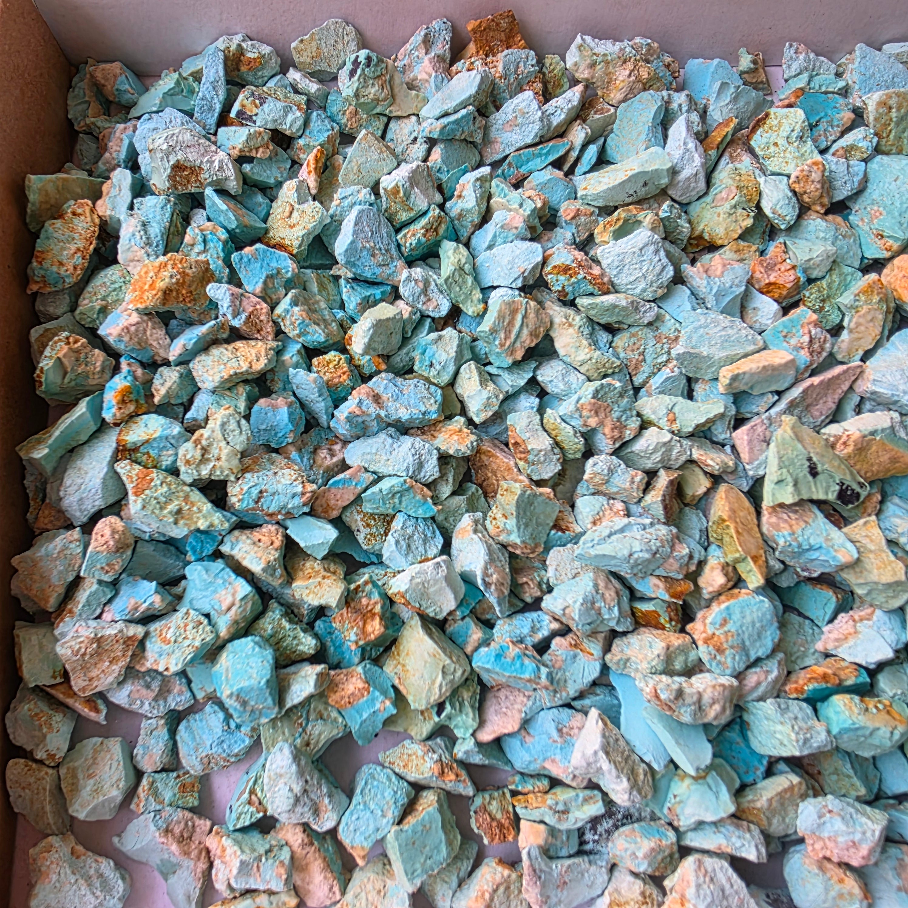 Lot 1.1 kg Peruvian turquoise remains