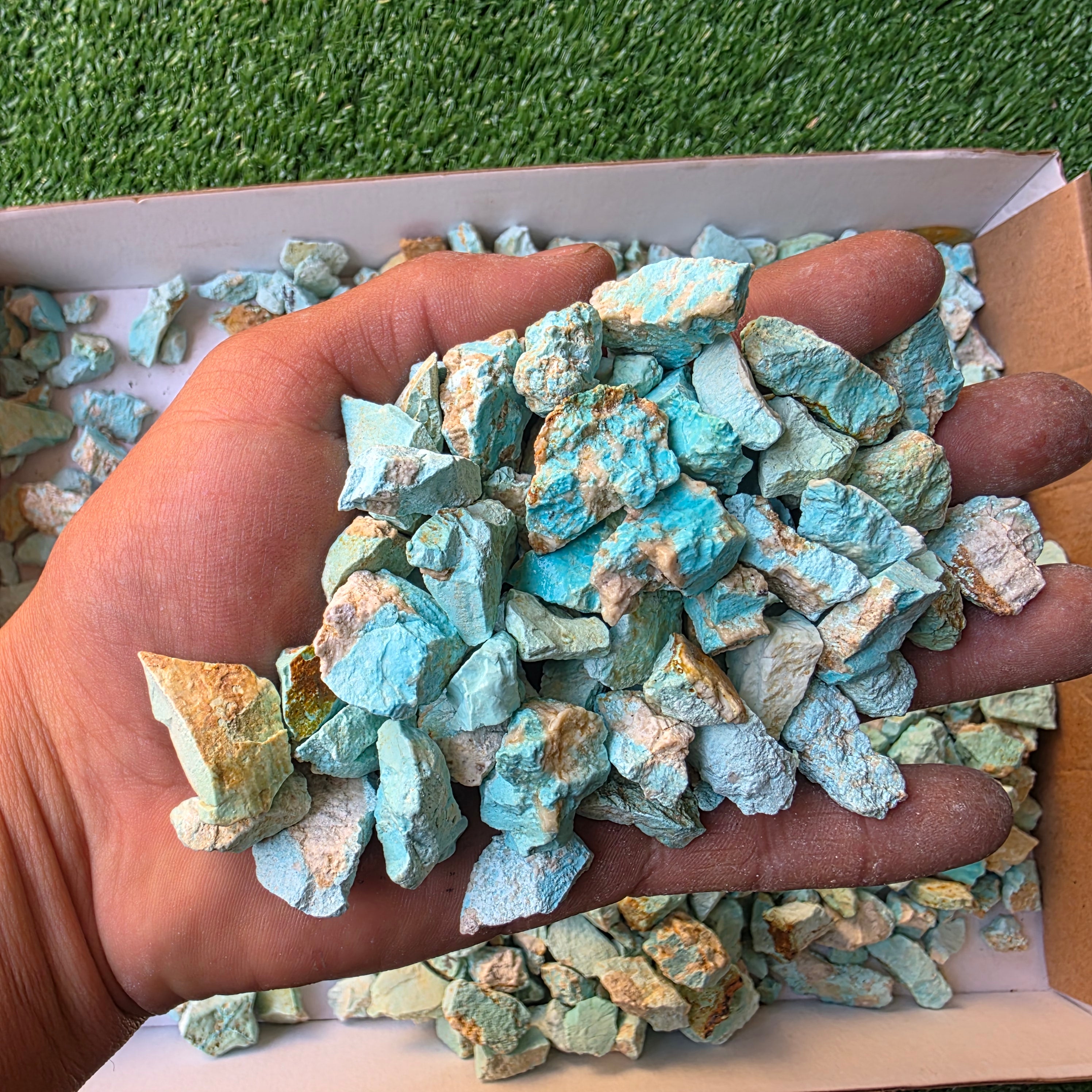 Lot 1.1 kg Peruvian turquoise remains