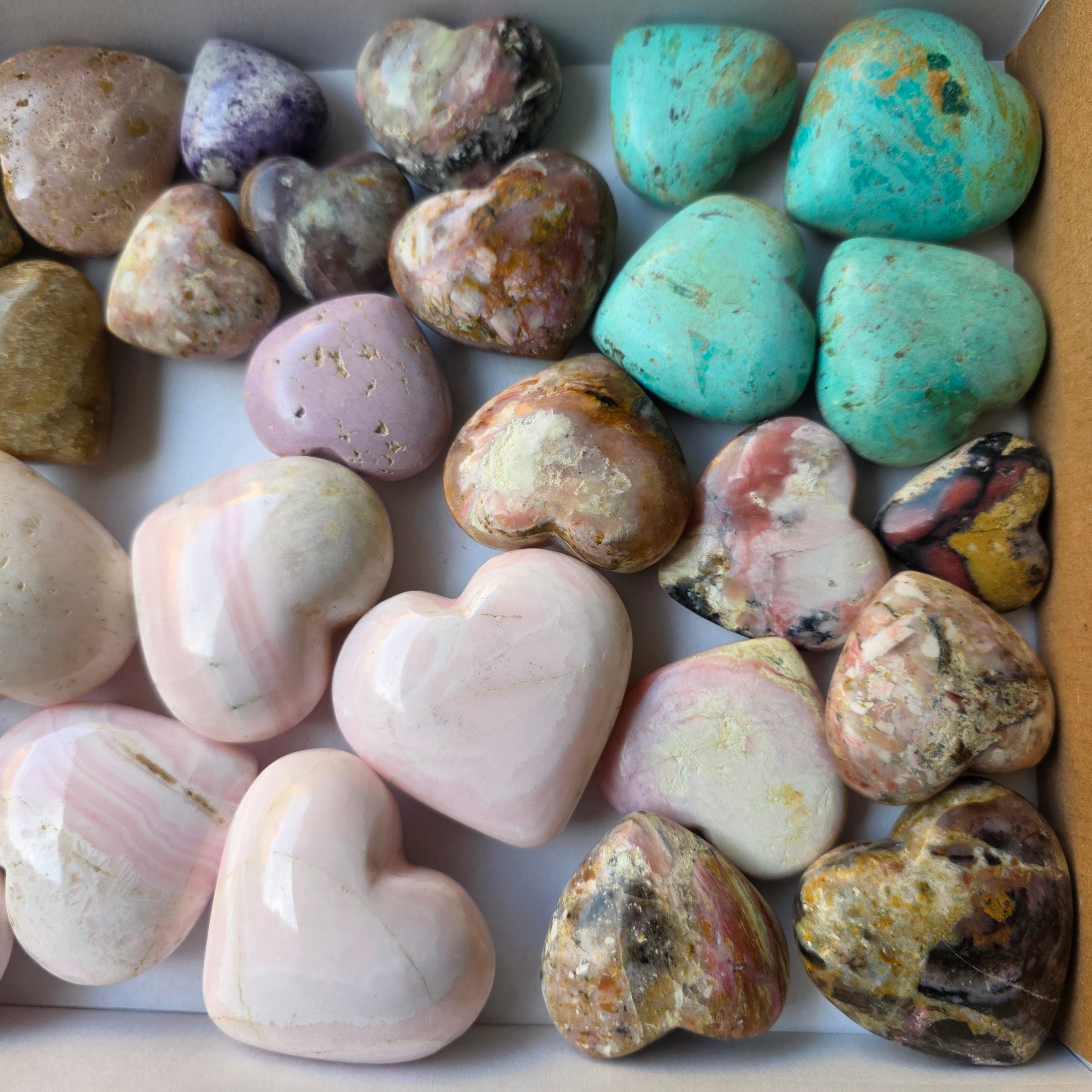 Lot 28 pcs Mangano, Peruvian Turquoise and Opals Heart