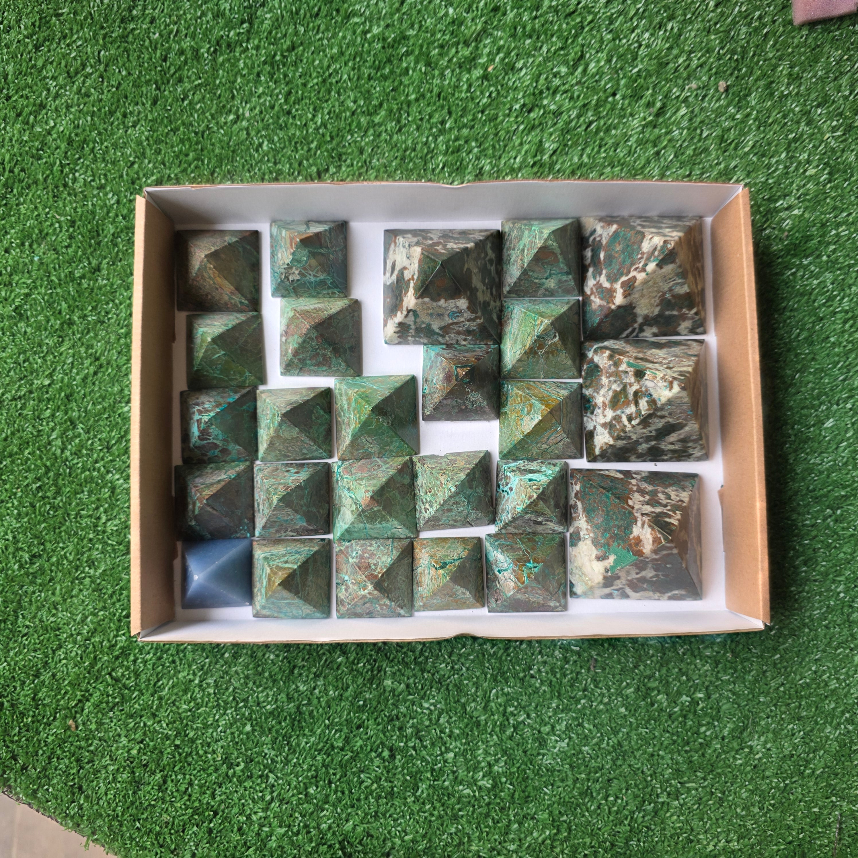 Lot 25 pcs Chrysocolla and Angelite Pyramid