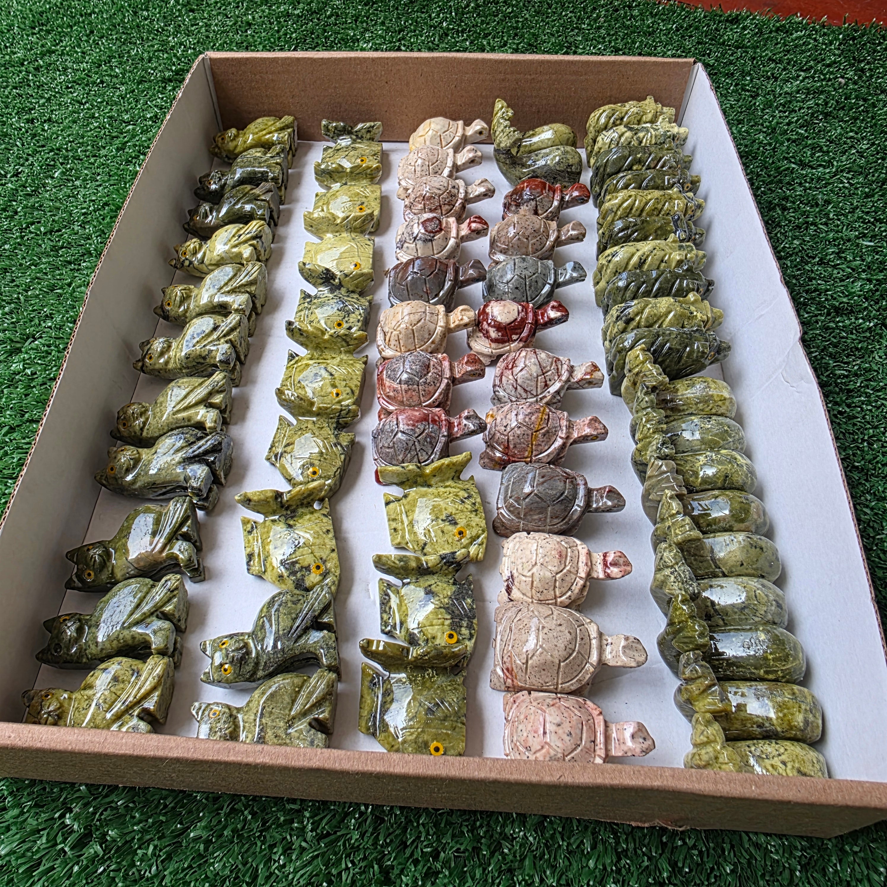 Lot 62 pcs Soapstone and Serpentine Animals