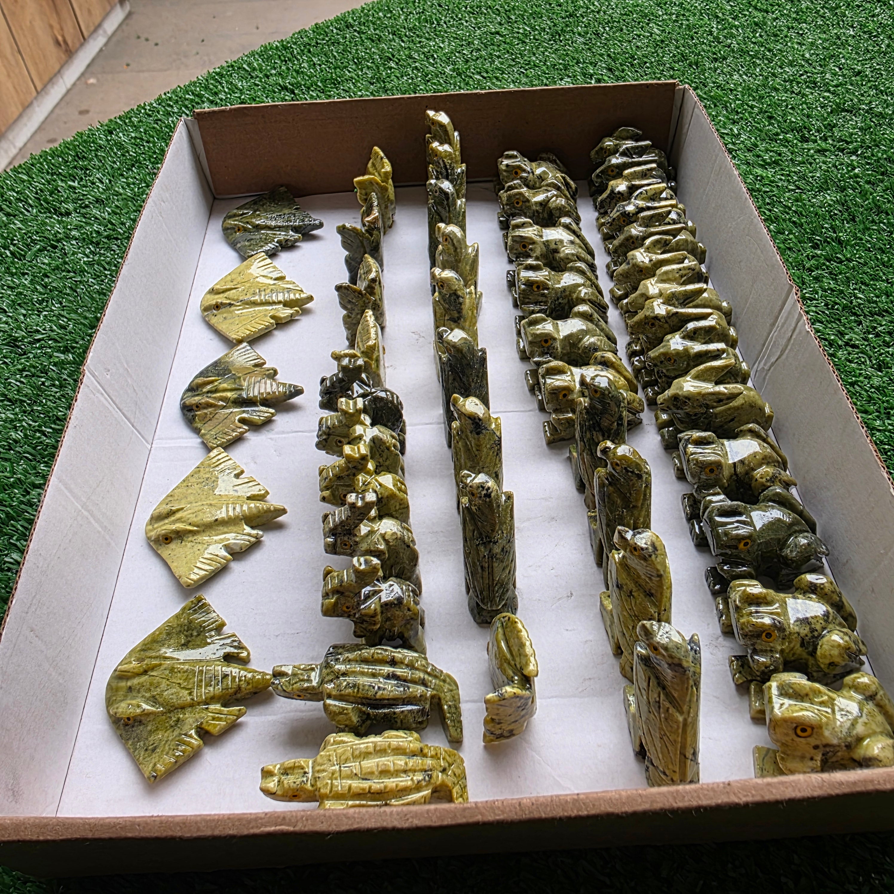 Lot 49 pcs Serpentine Animals