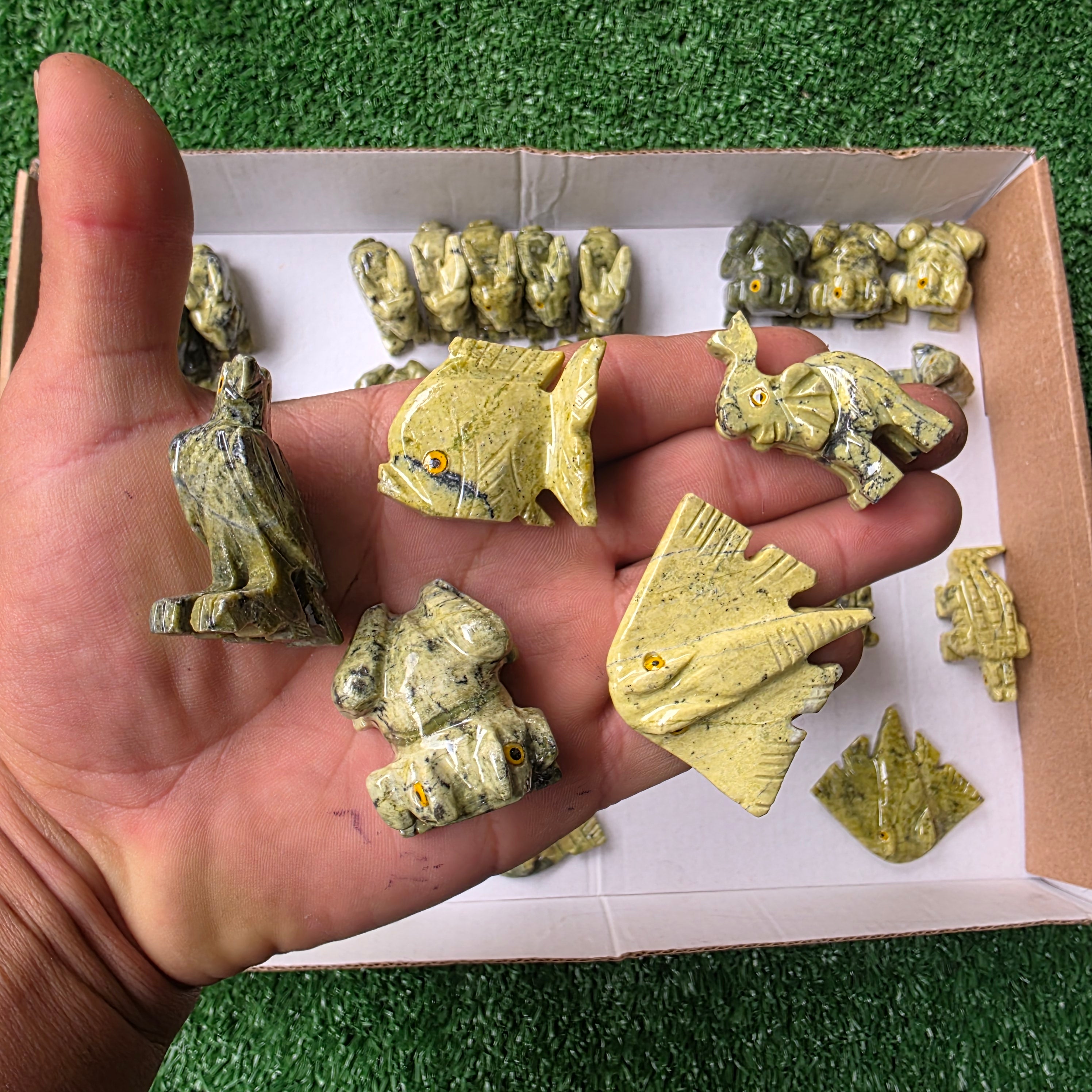 Lot 49 pcs Serpentine Animals