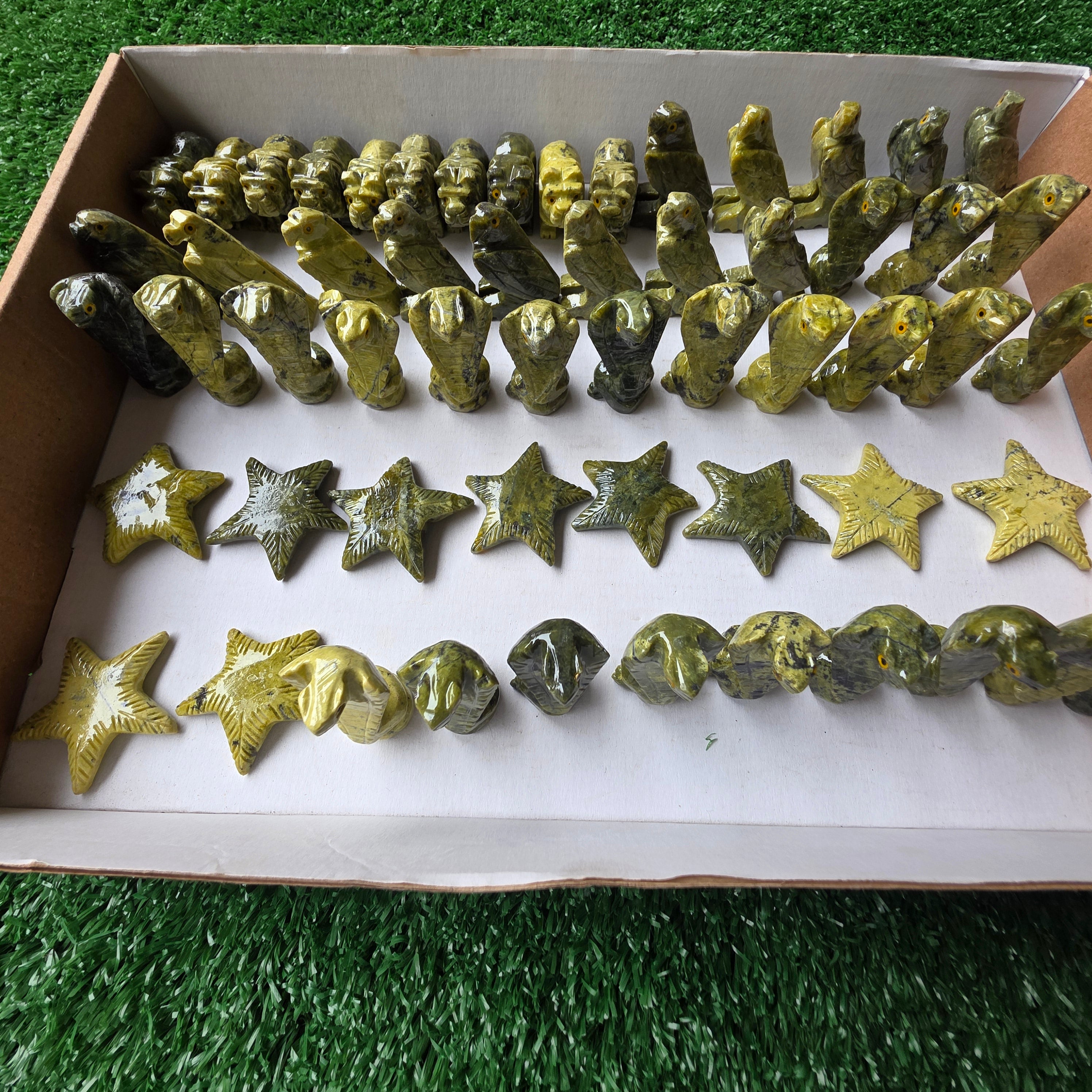 Lot 57 pcs Serpentine Animals